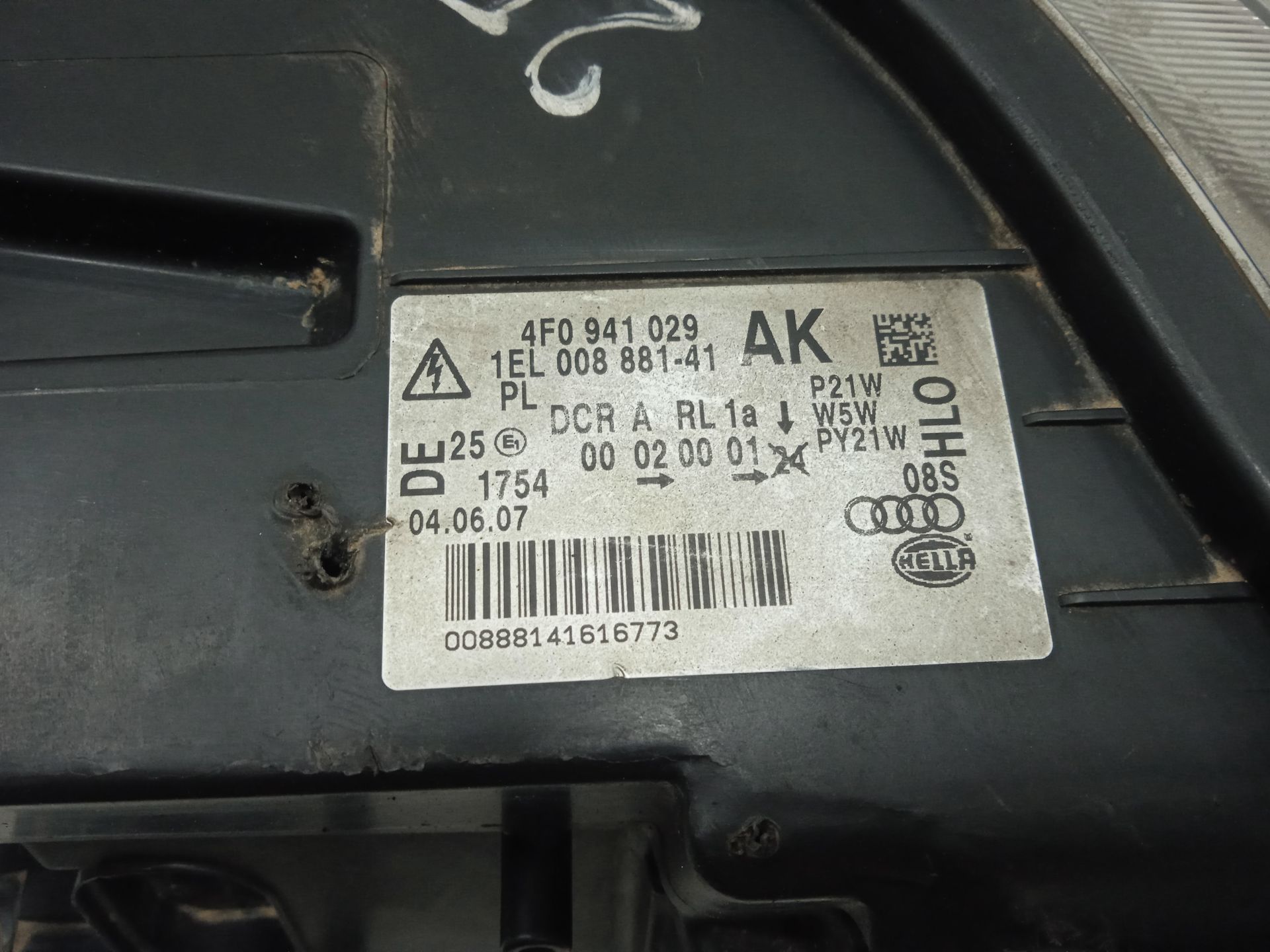 Faro izquierdo audi a6 avant (4f5) 2.0 tdi