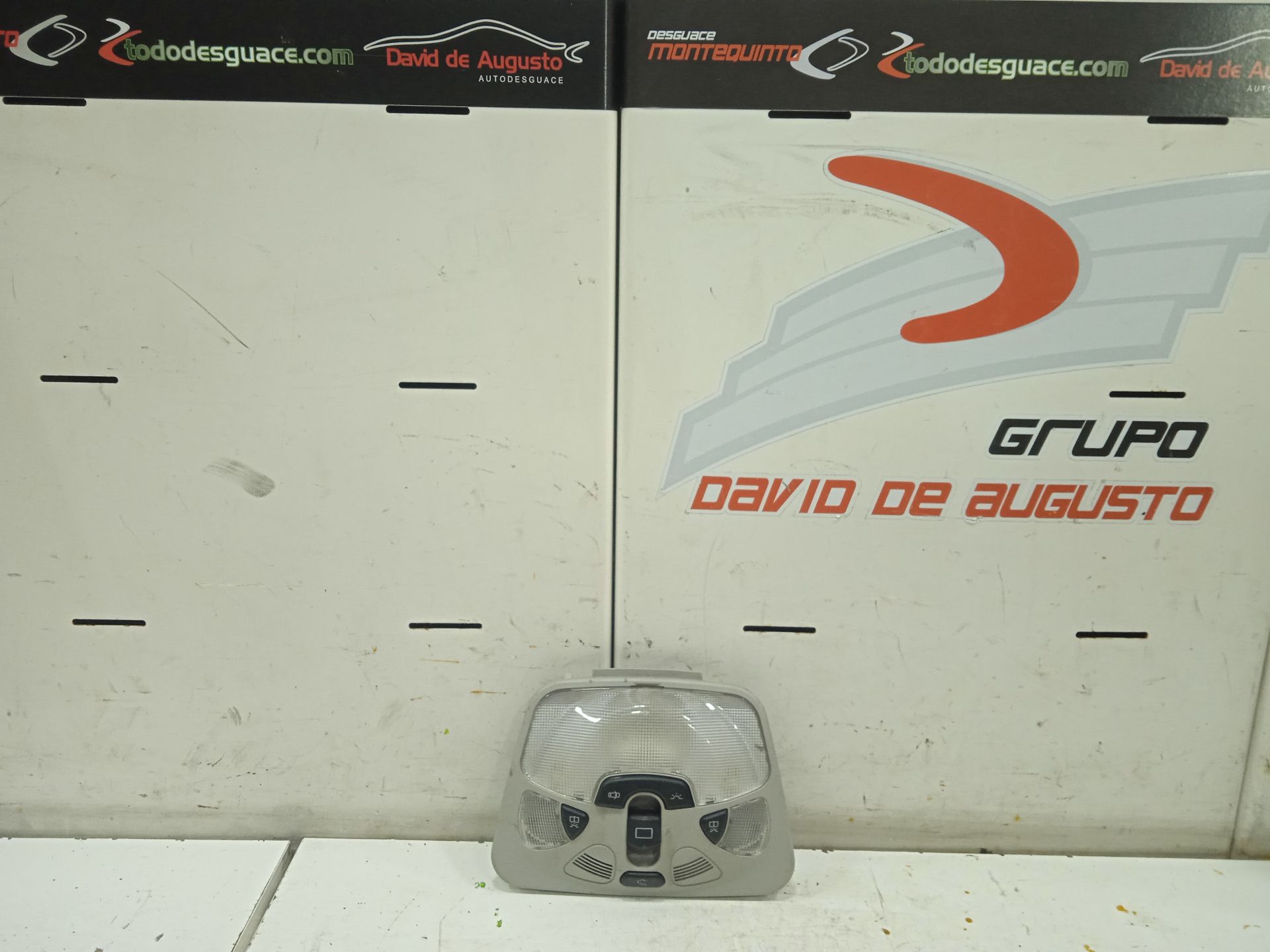 Luz interior mercedes-benz clase c (bm 203) sportcoupe c 180 compressor indianapolis 