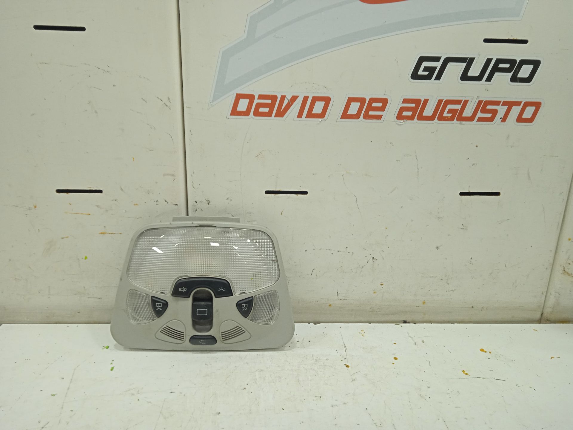 Luz interior mercedes-benz clase c (bm 203) sportcoupe c 180 compressor indianapolis 