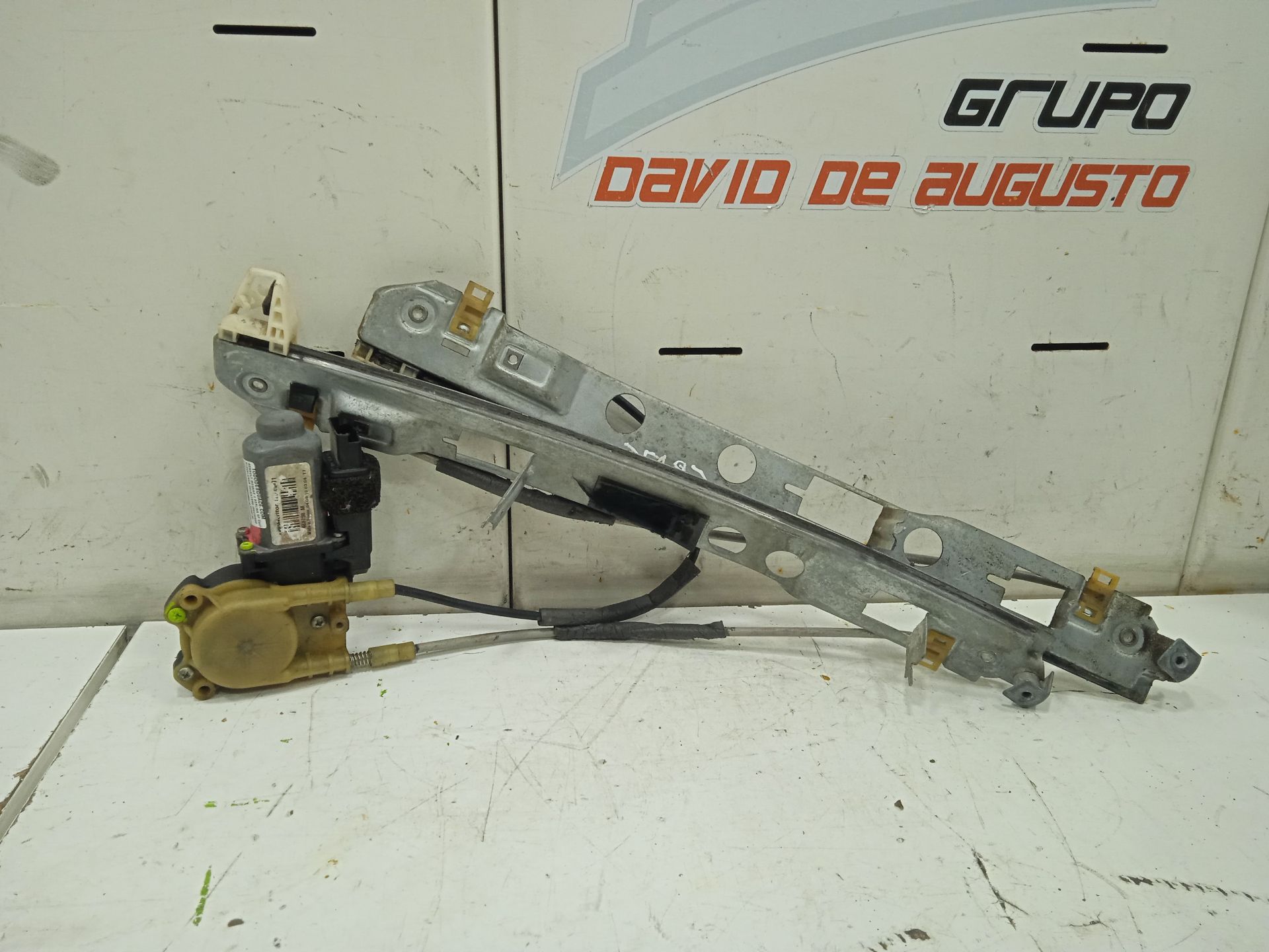 Elevalunas delantero izquierdo   no identificado
