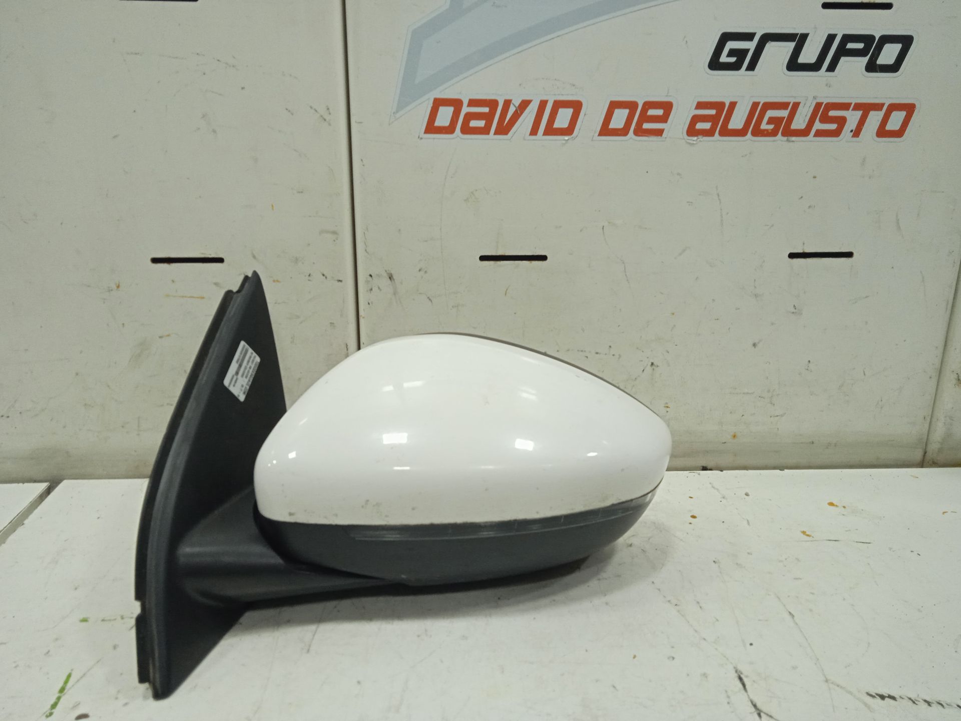 Retrovisor izquierdo   no identificado