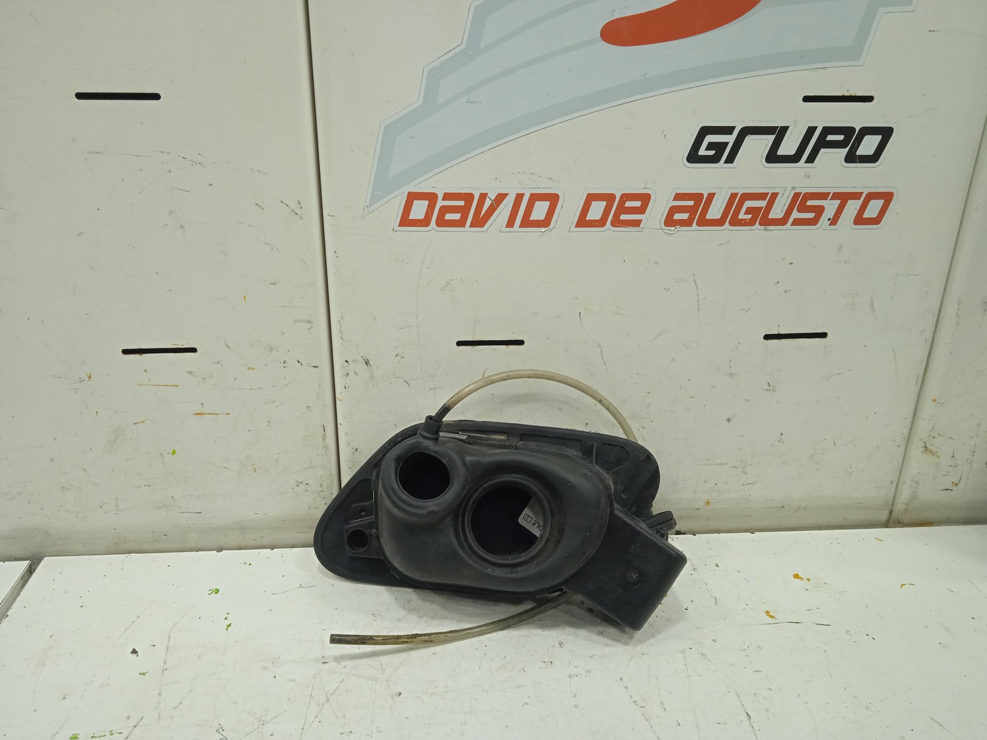 Tapa exterior combustible   no identificado