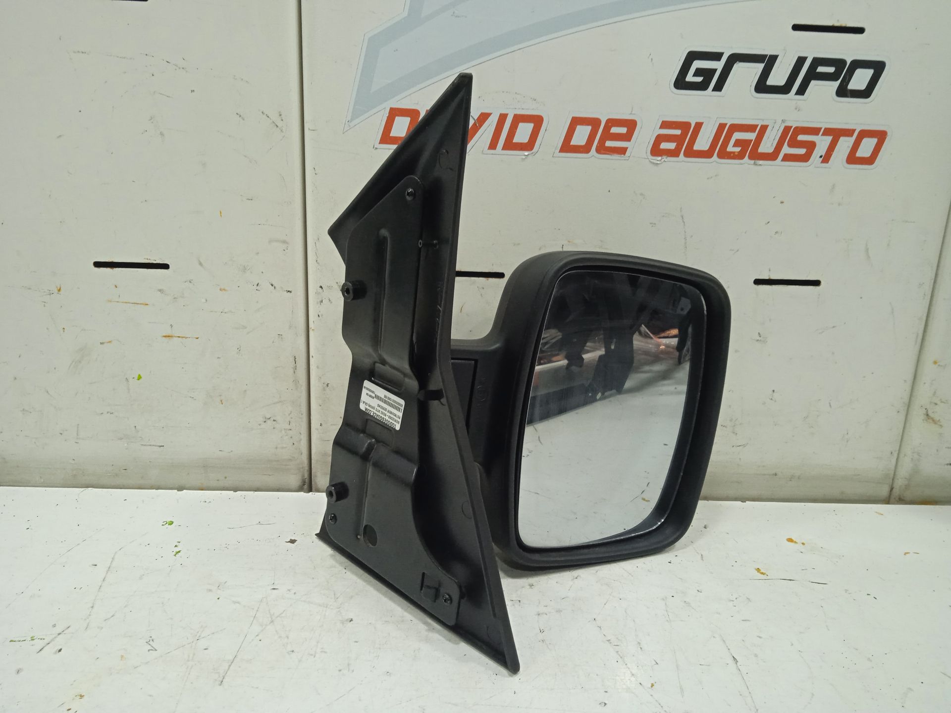 Retrovisor derecho 108 cdi     (638.094)
