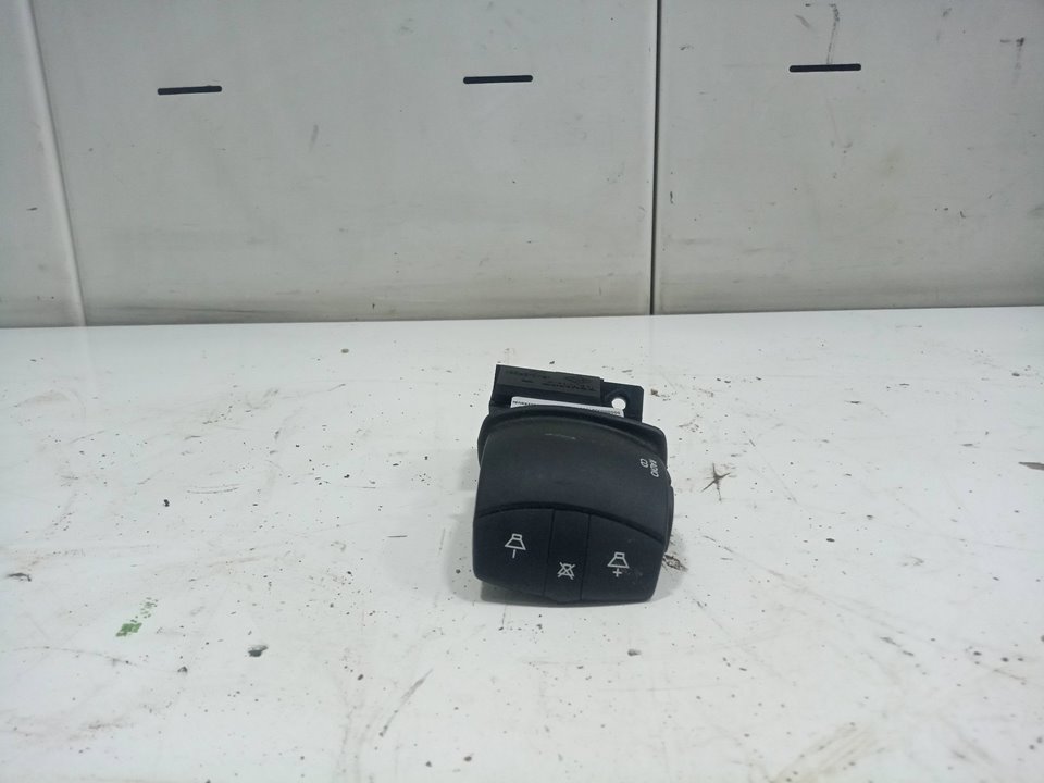 Mando multifuncion renault  no identificado