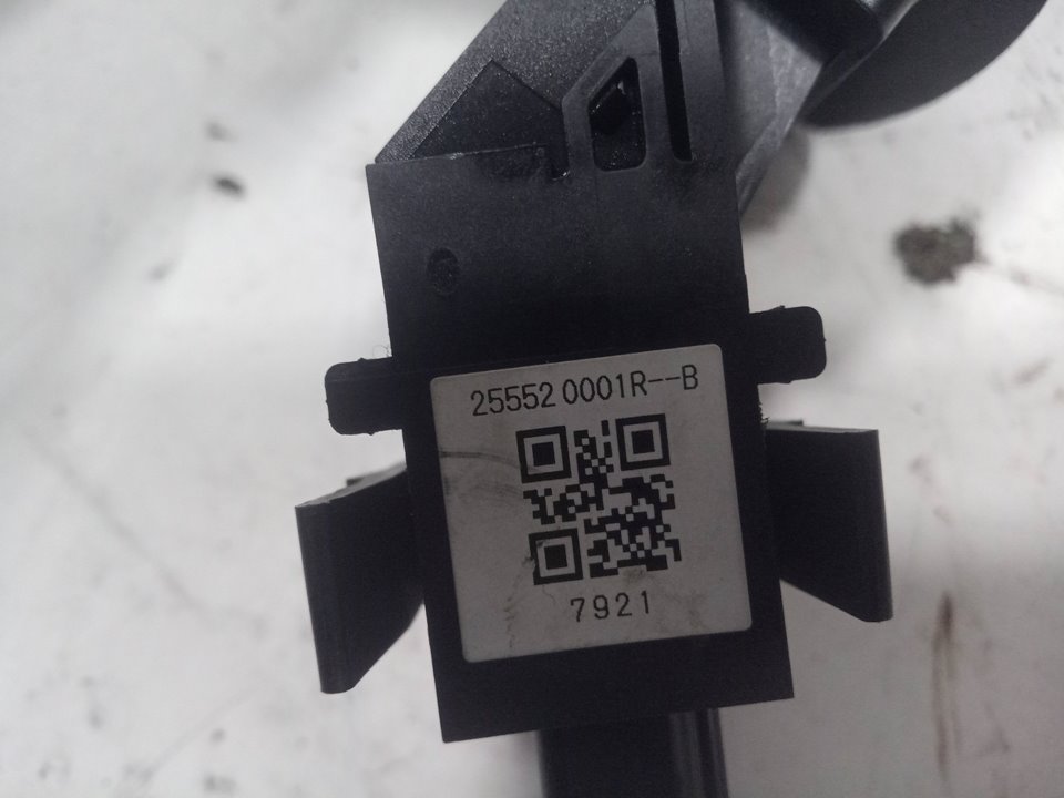 Mando multifuncion renault  no identificado