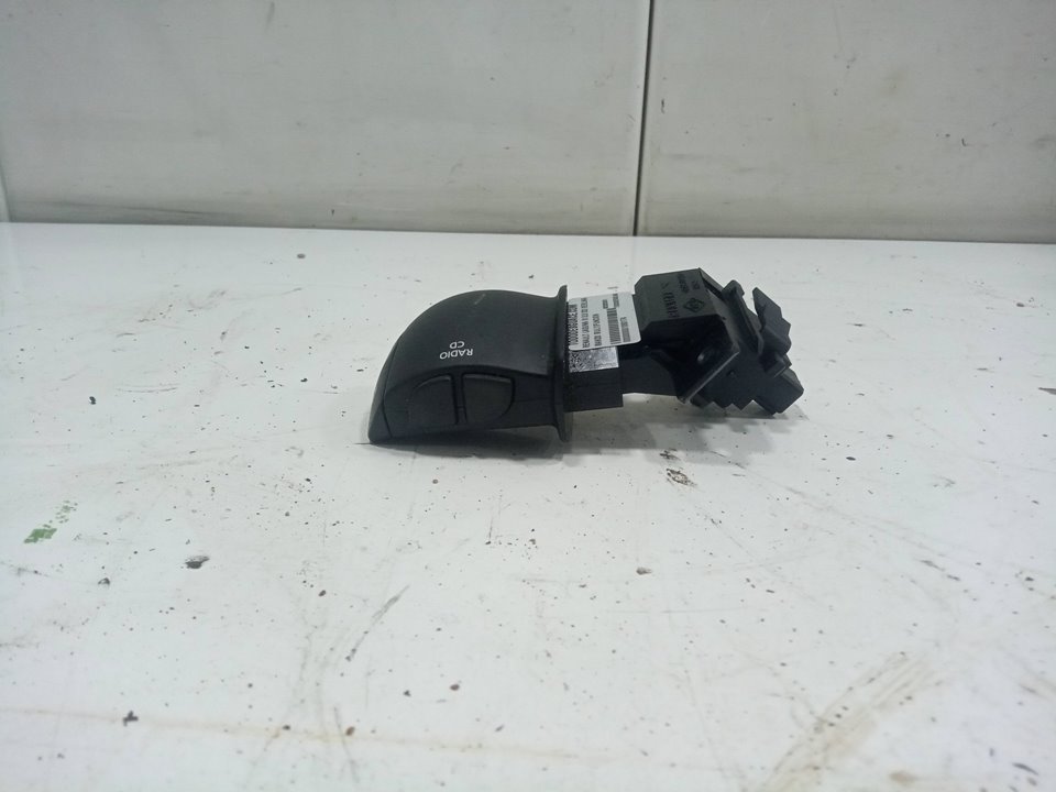 Mando multifuncion renault  no identificado