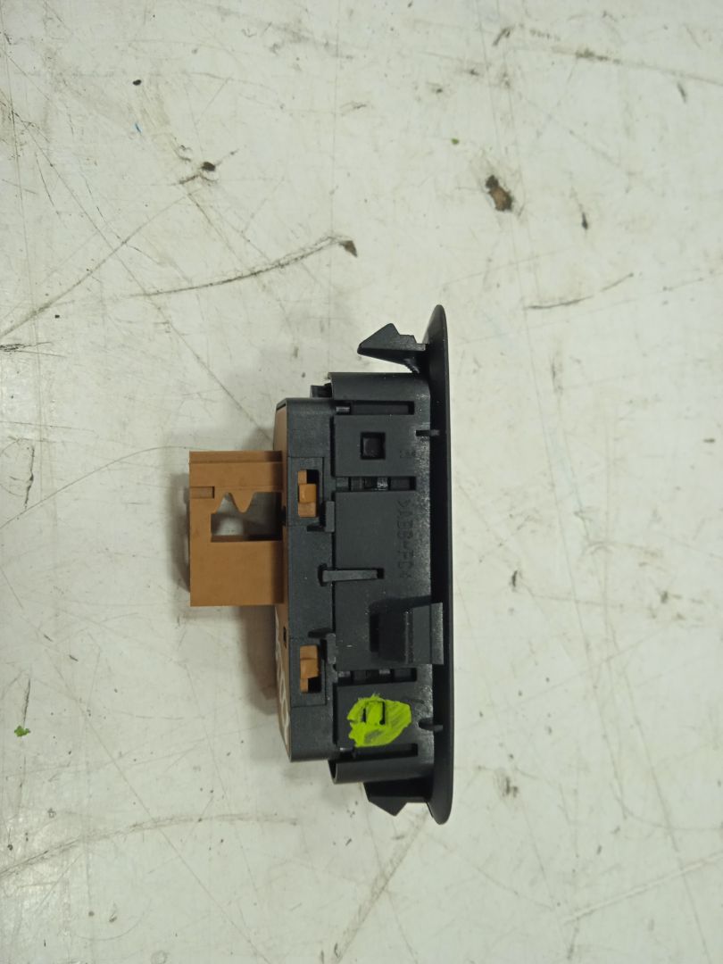 Interruptor seat ibiza (6l1) 