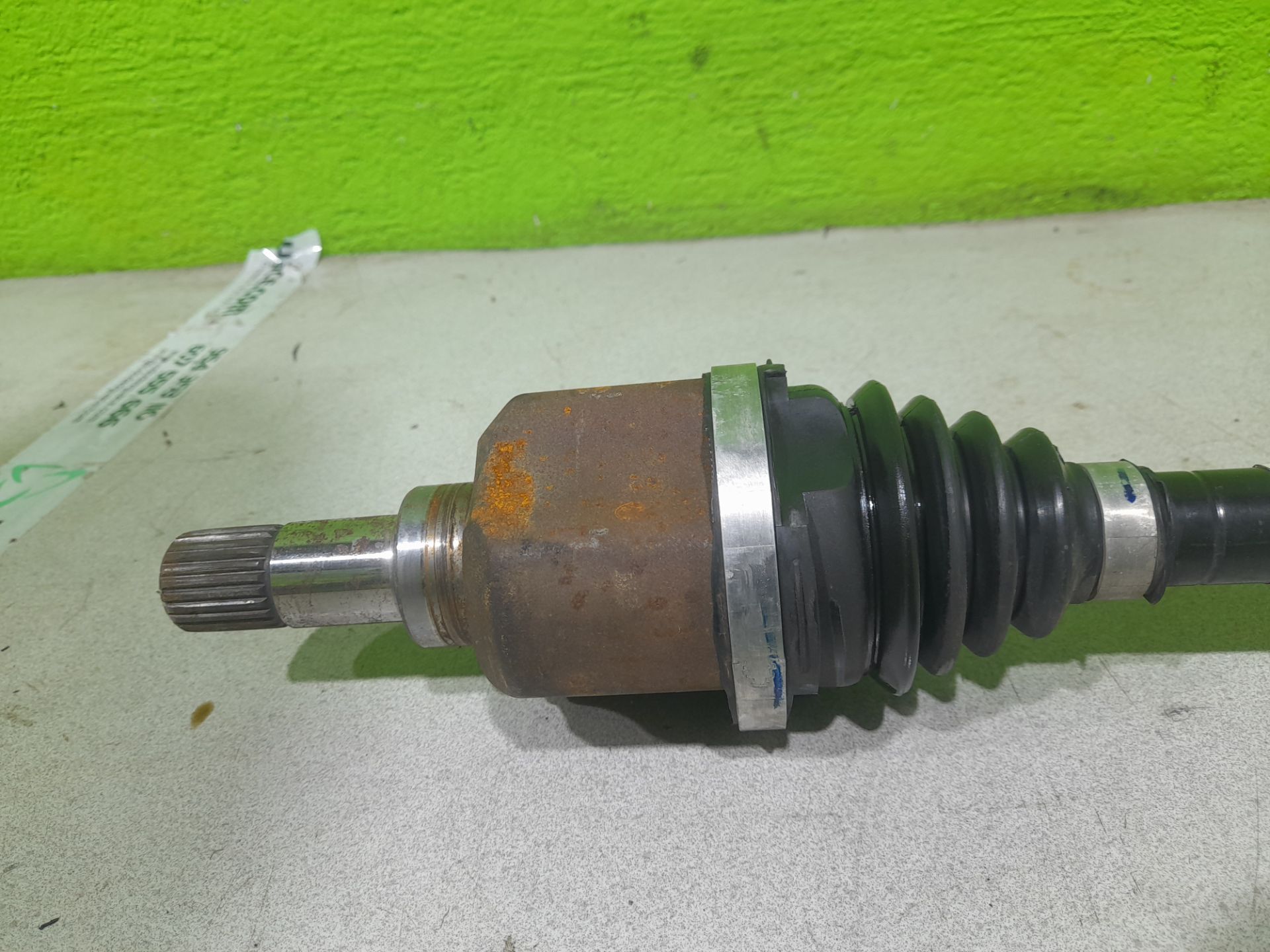 Transmision delantera izquierda   no identificado