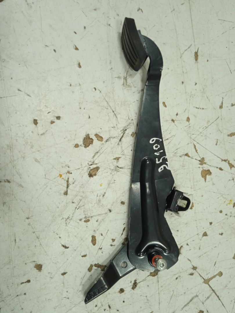 Pedal freno   no identificado