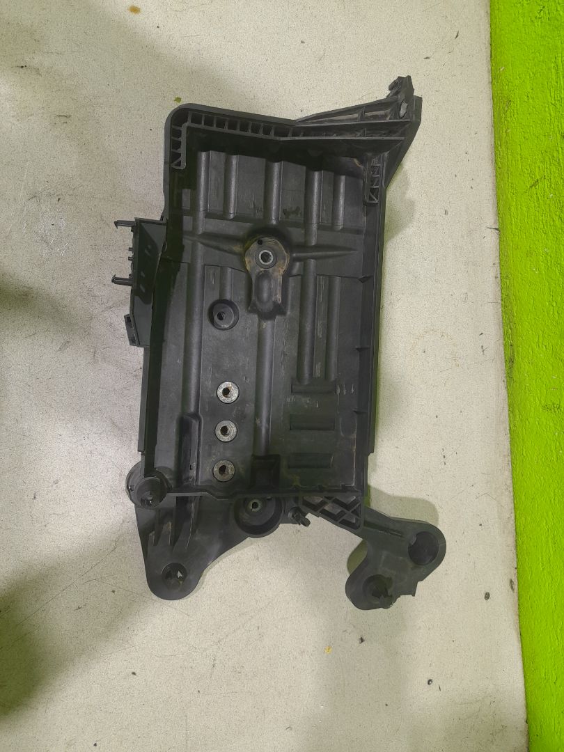 Soporte bateria   no identificado