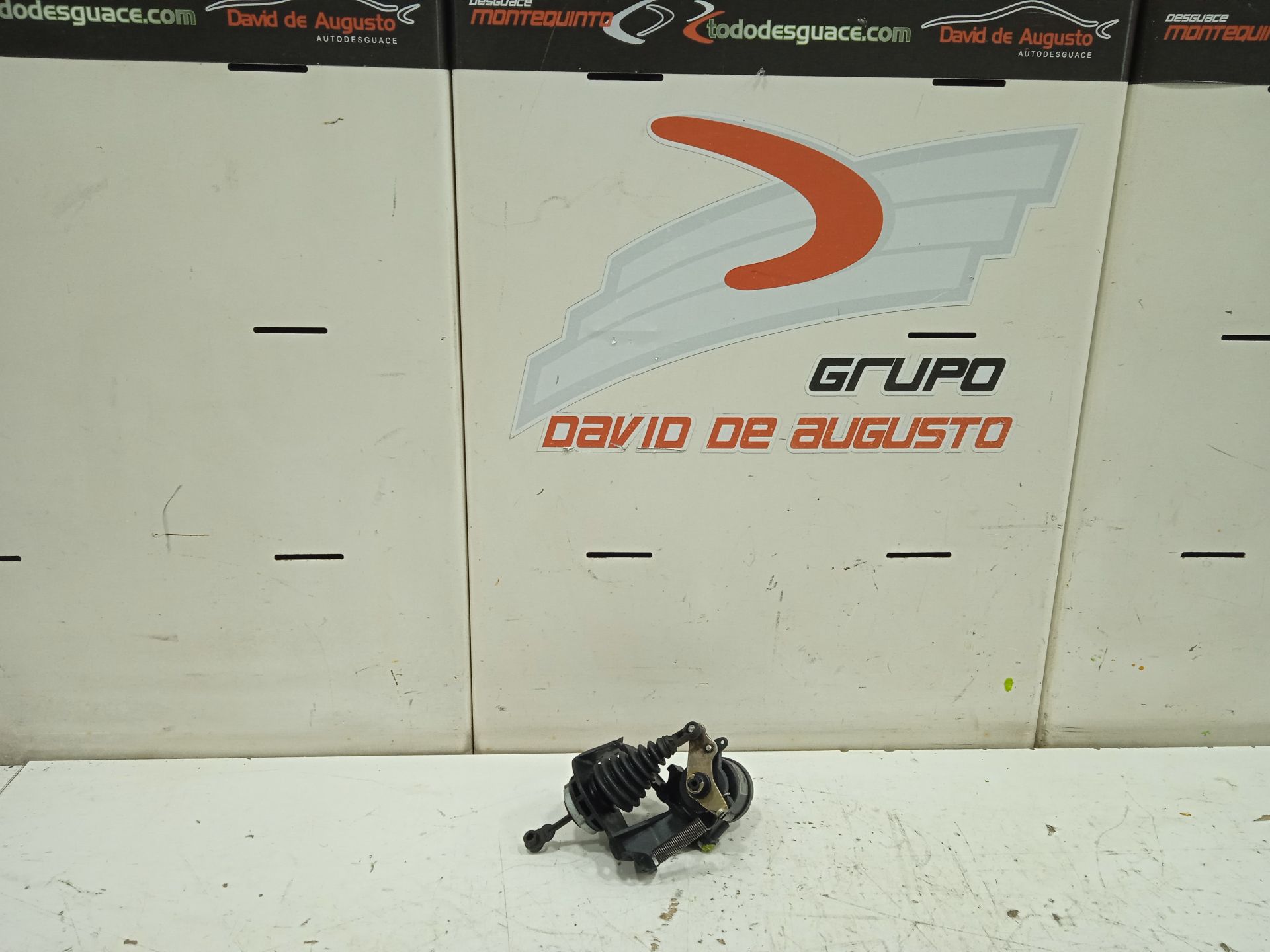 No identificado lt  46  caja cerrada
