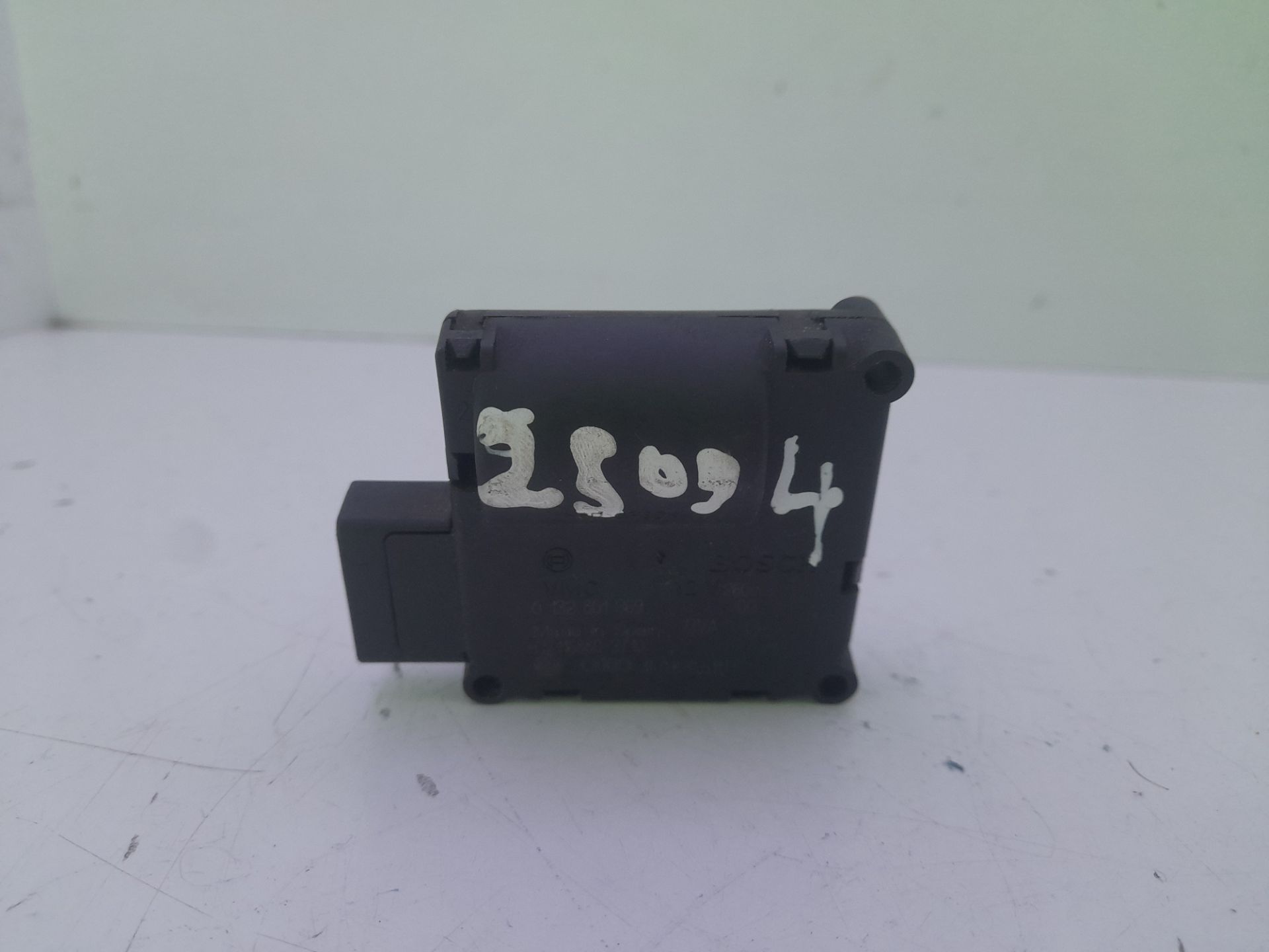 Motor apertura trampillas climatizador audi a6 avant (4f5) 2.0 tdi