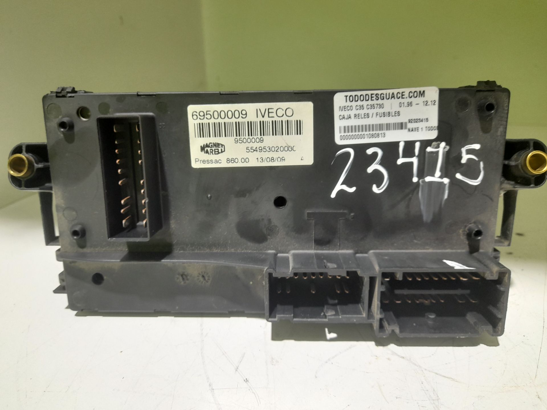 Caja reles / fusibles iveco  no identificado
