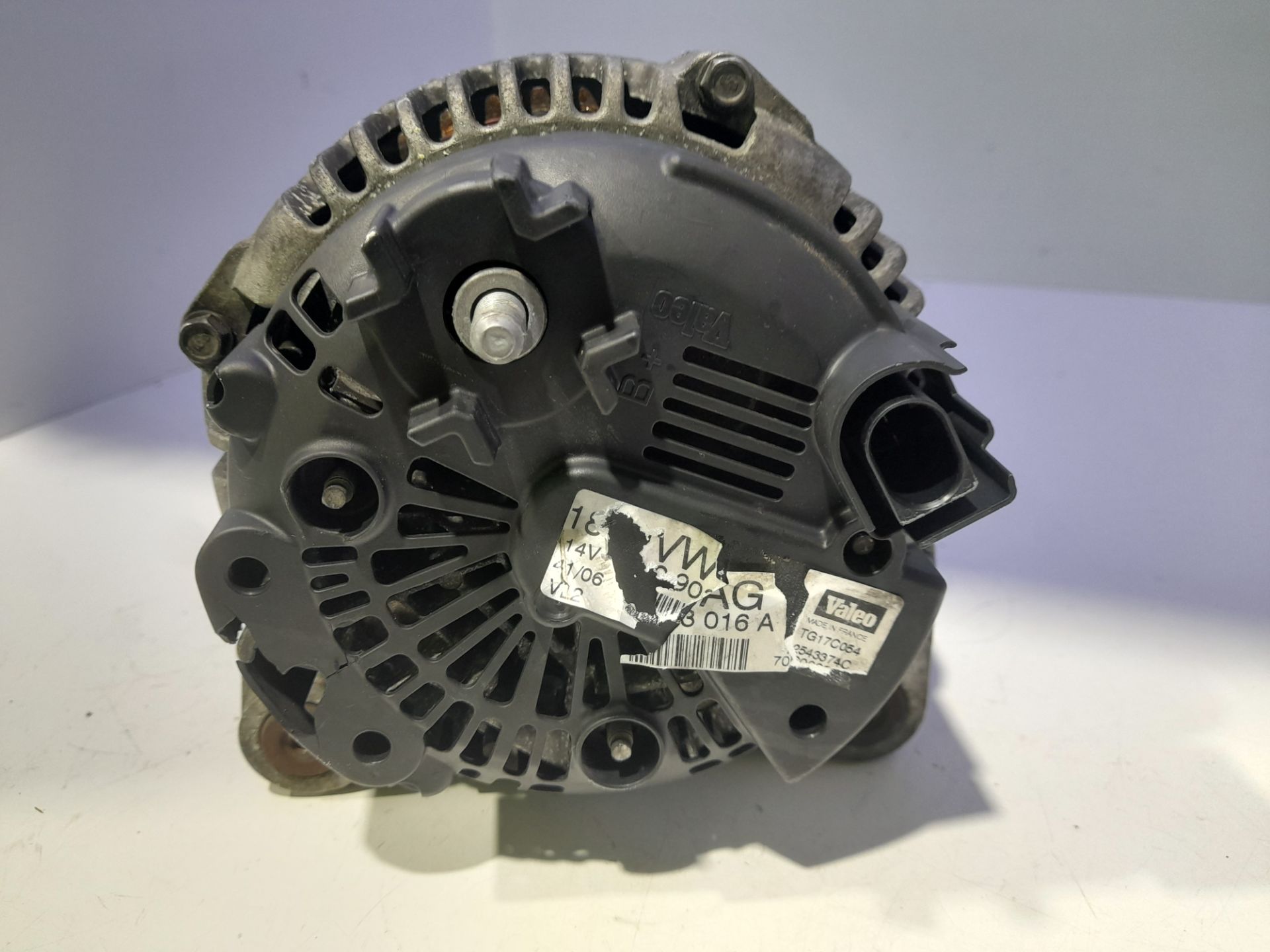 Alternador audi a6 avant (4f5) 2.0 tdi