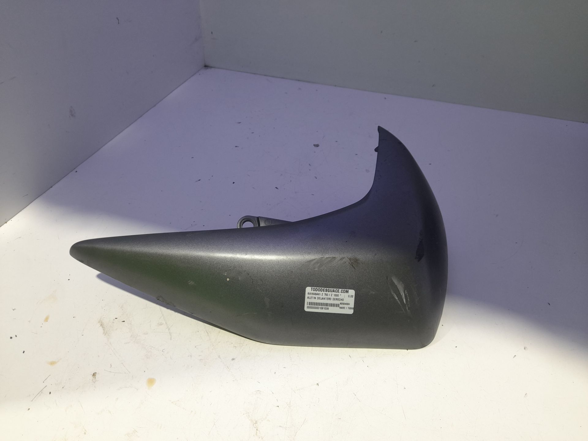 Aletin delantero derecho kawasaki z 750  z 1000 