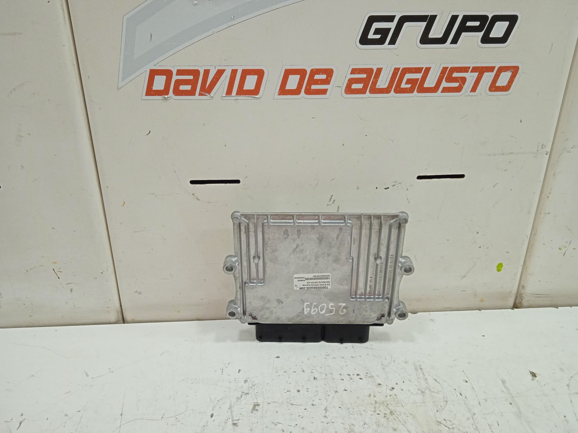 Centralita motor uce   no identificado