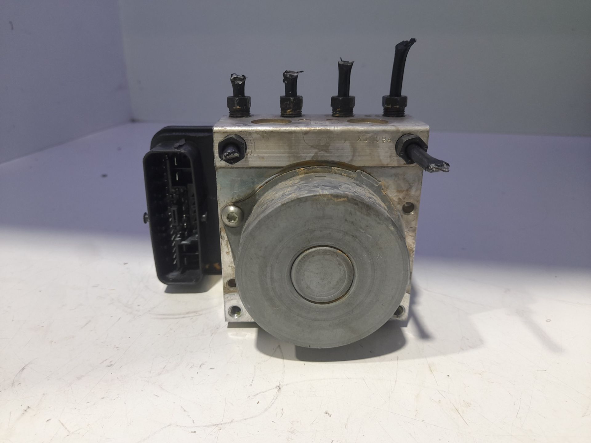 Abs lexus ux (za10) 250h