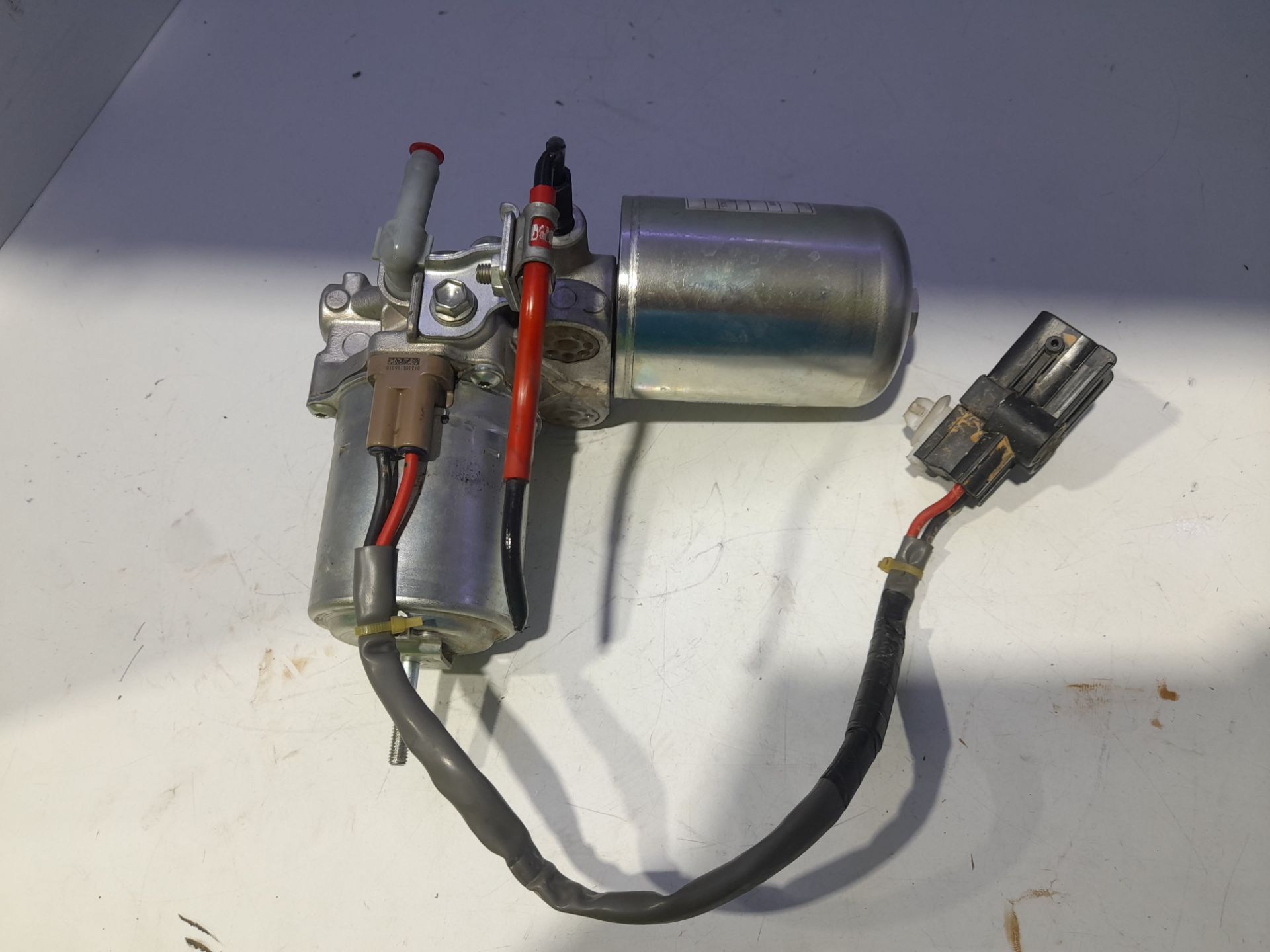 Bomba freno lexus ux (za10) 250h