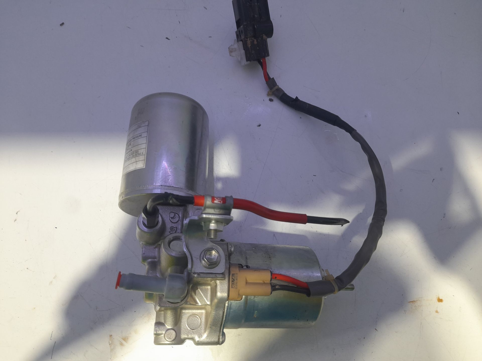 Bomba freno lexus ux (za10) 250h