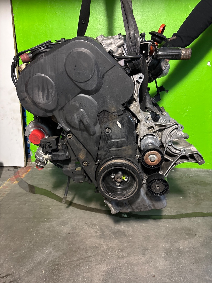 Motor completo audi a6 avant (4f5) 2.0 tdi