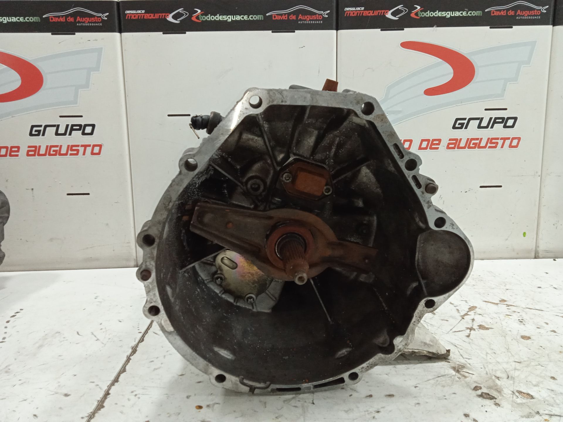 Caja cambios lt  46  caja cerrada