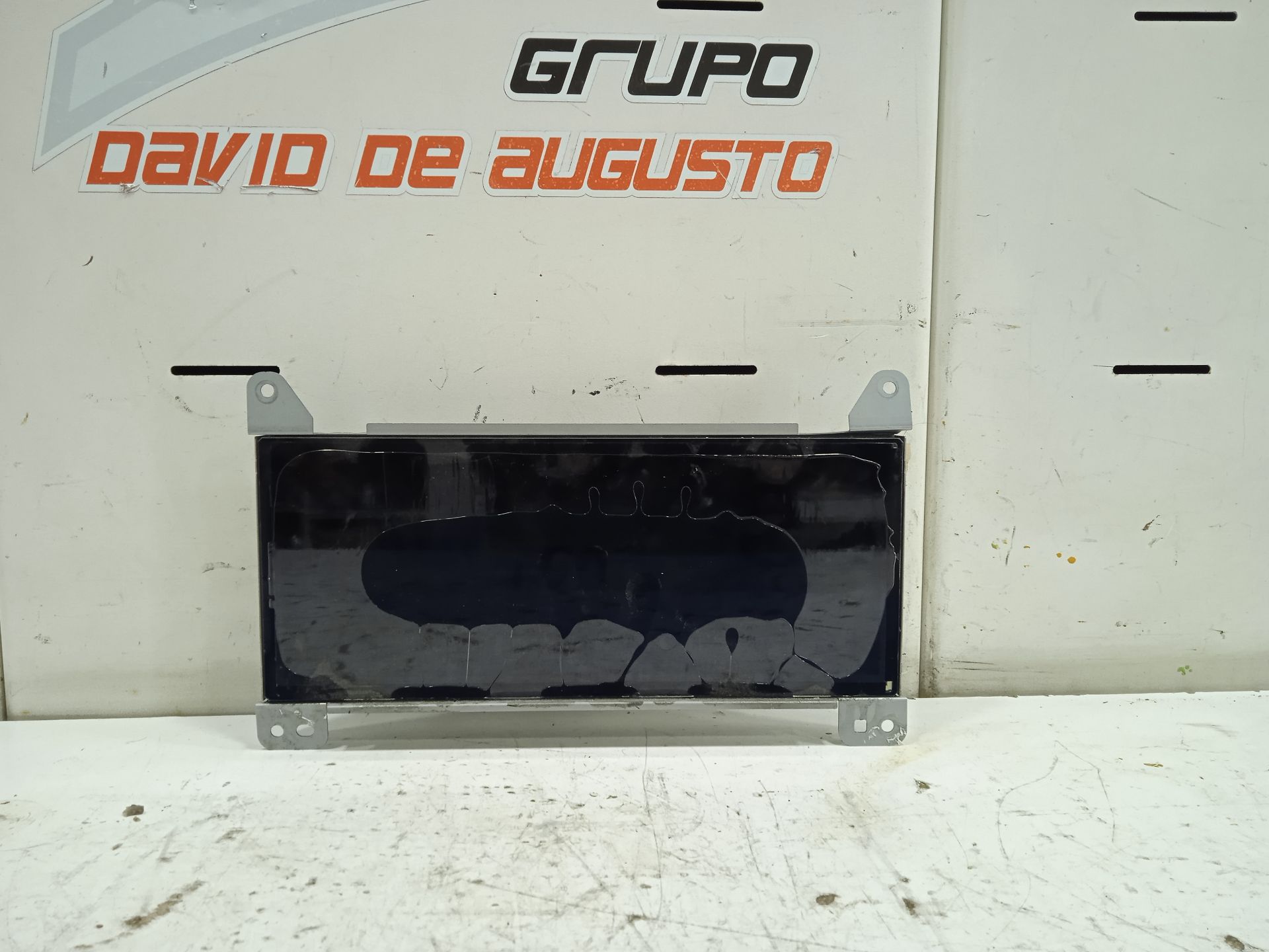 No identificado tesla model s basis