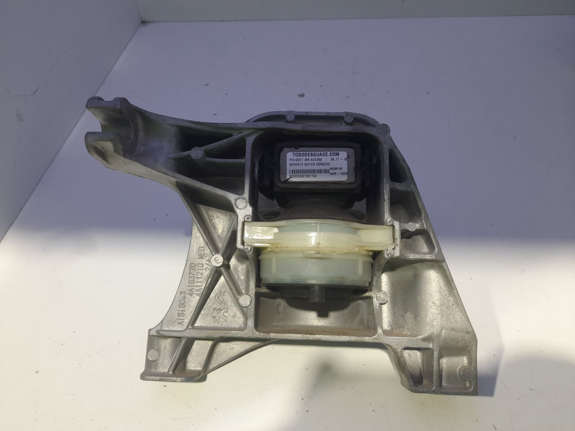 Soporte motor derecho peugeot 308 access
