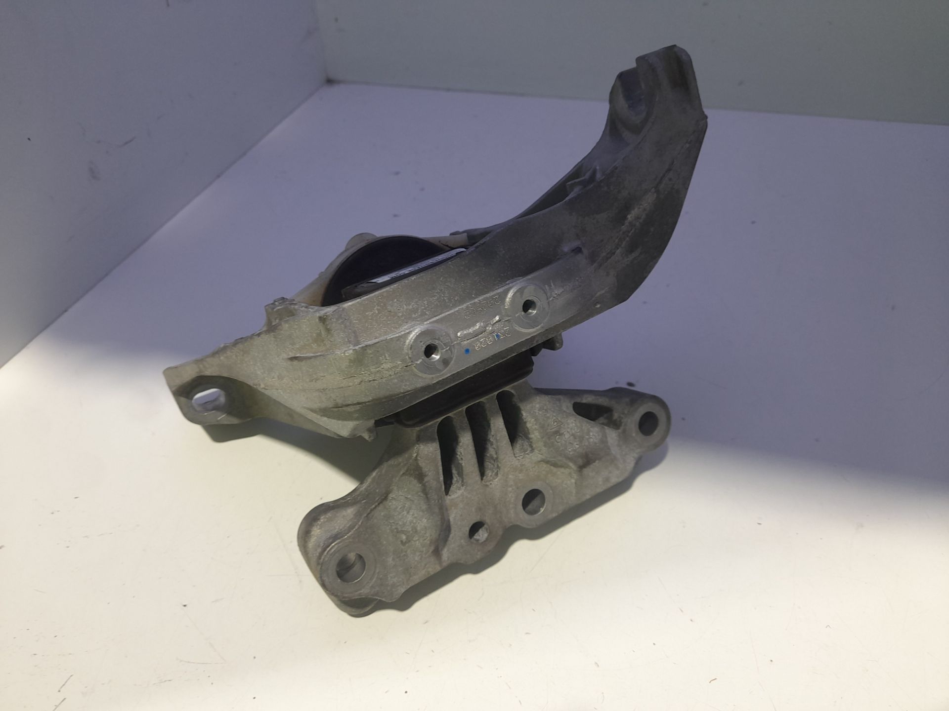 Soporte motor derecho peugeot 308 access