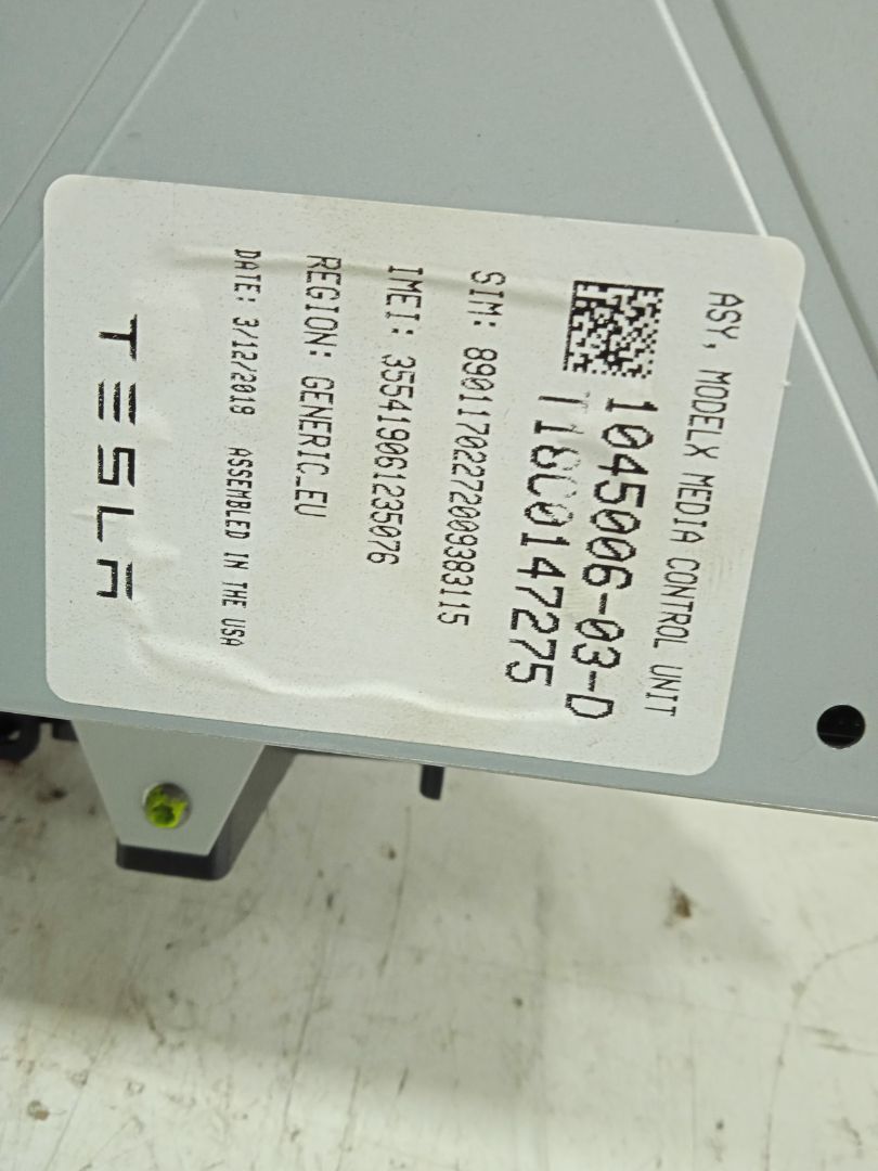 No identificado tesla model s basis