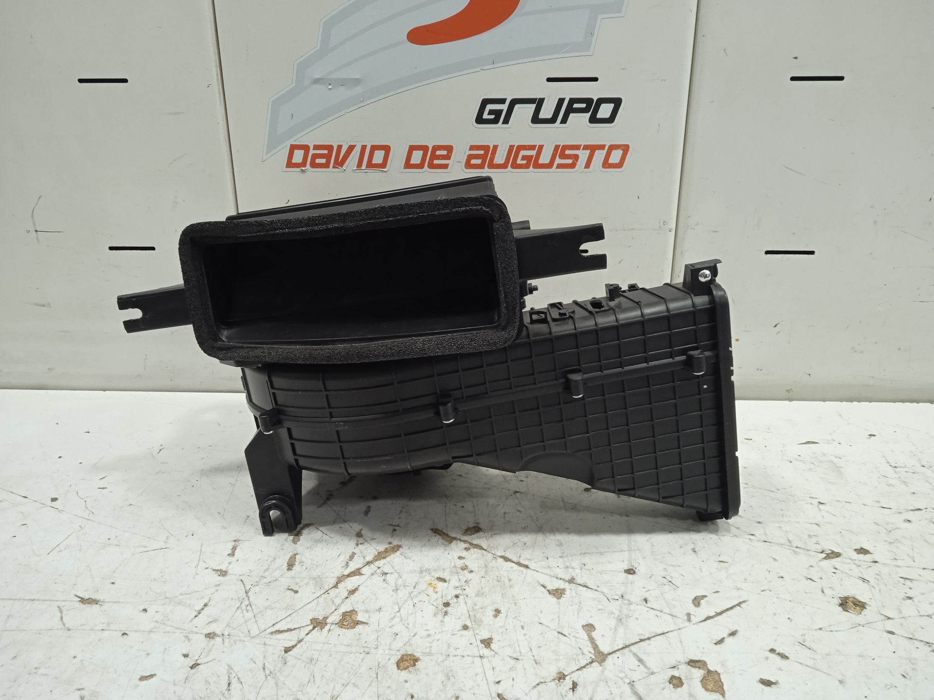 No identificado tesla model s basis