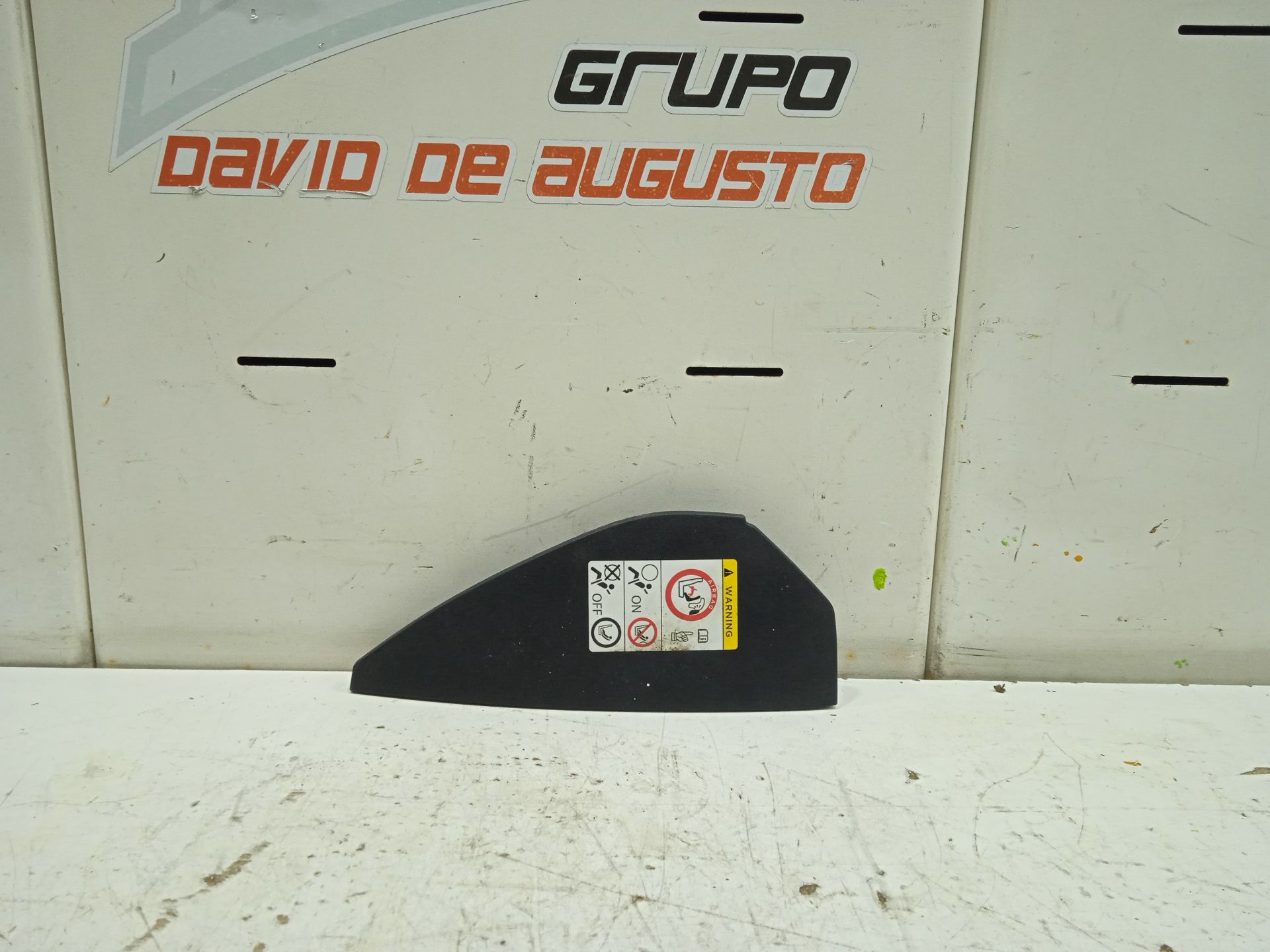 No identificado tesla model s basis