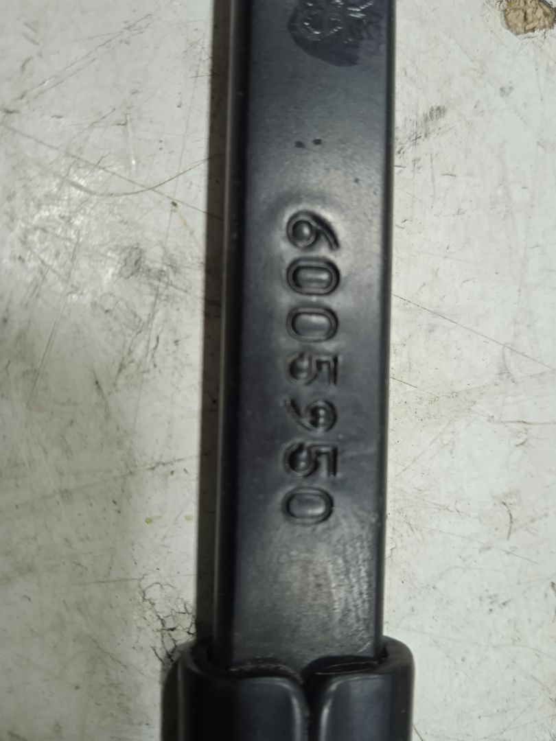 Brazo limpia delantero derecho tesla model s basis