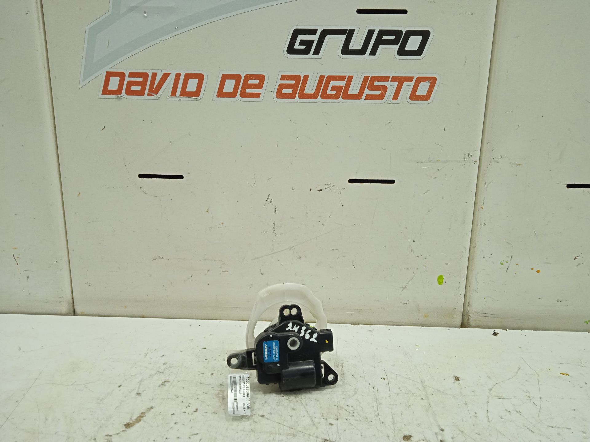 No identificado tesla model s basis
