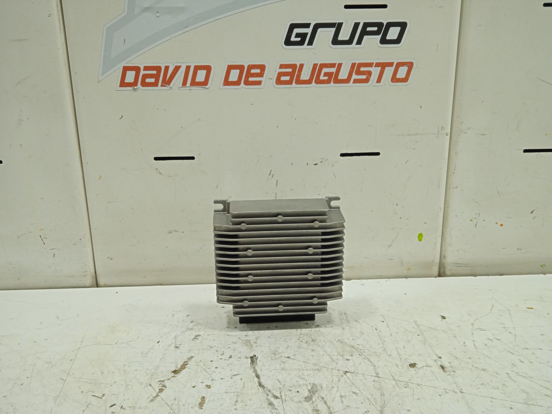 Amplificador de sonido tesla model s basis