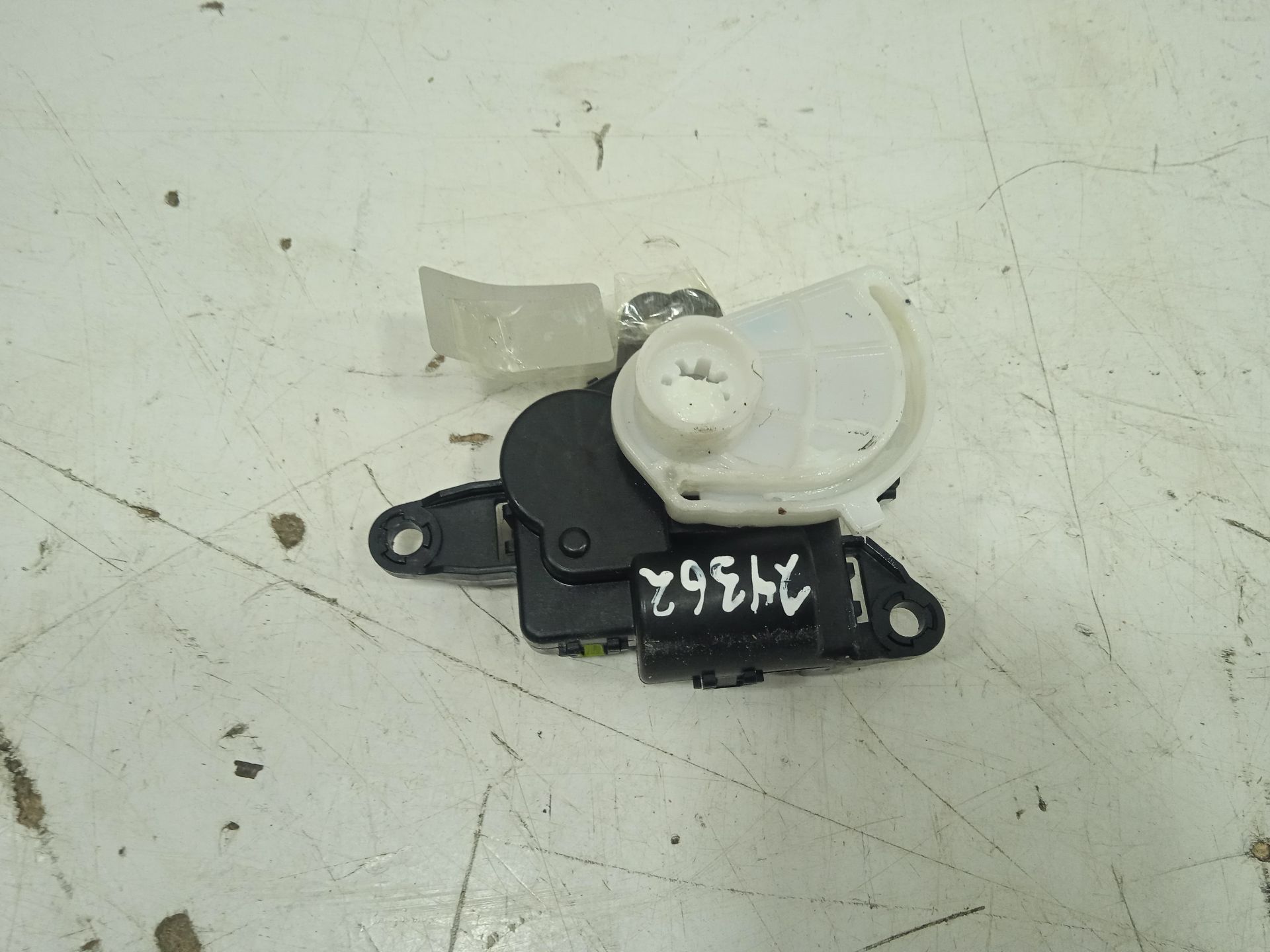 No identificado tesla model s basis