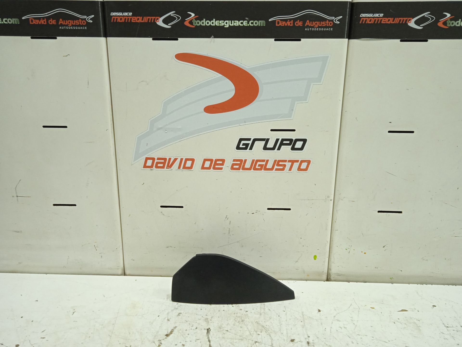 No identificado tesla model s basis