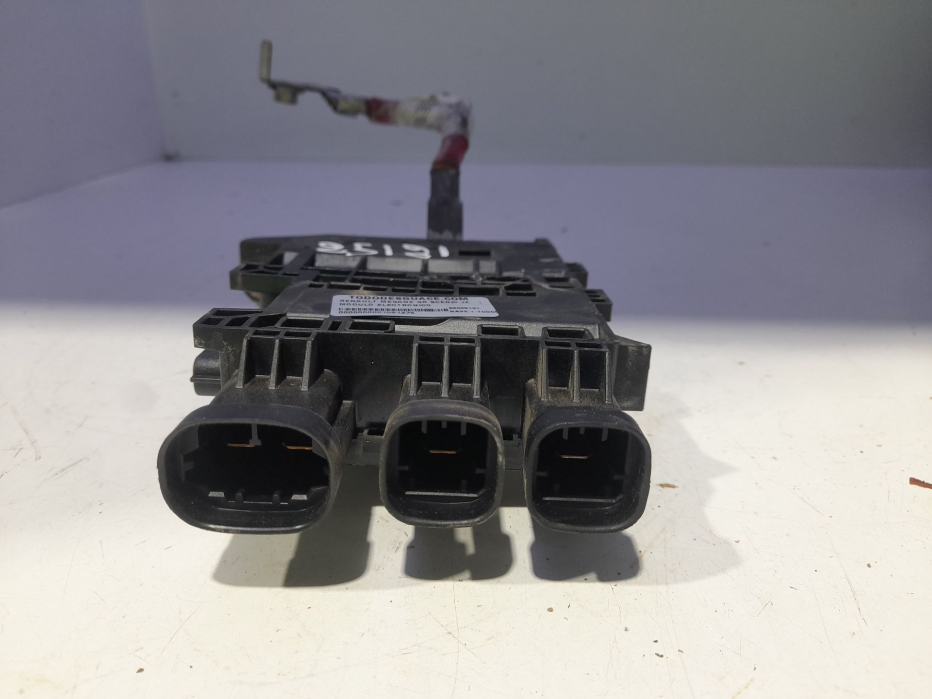 Modulo electronico renault  no identificado