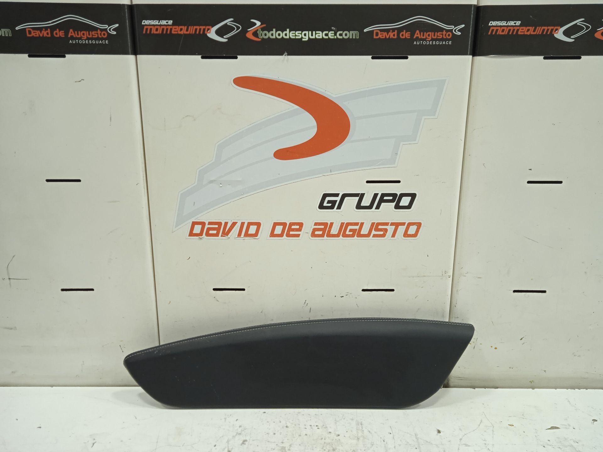 No identificado tesla model s basis