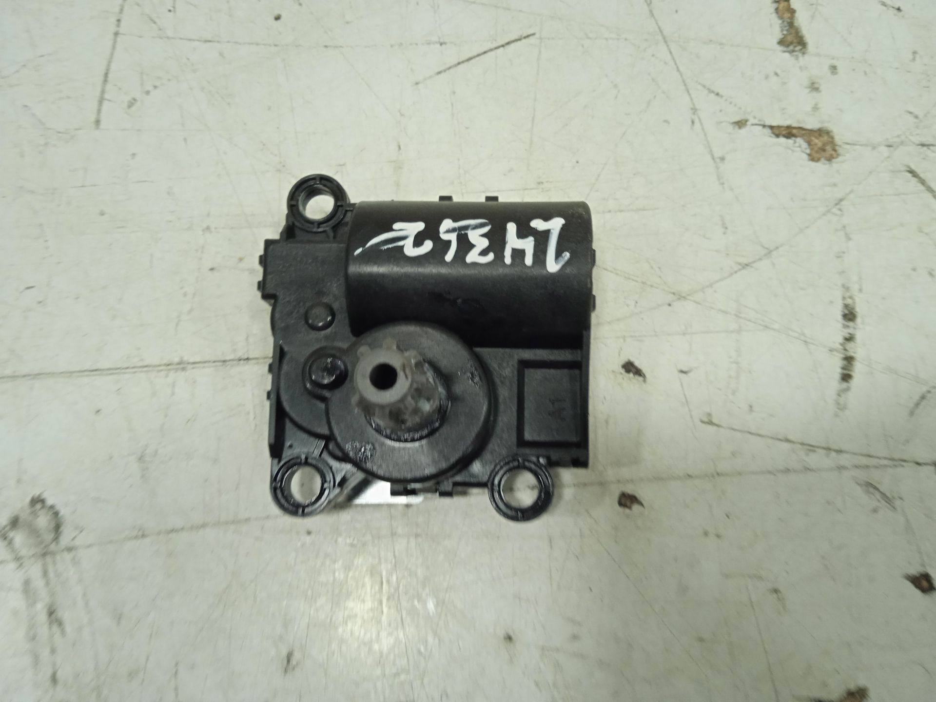No identificado tesla model s basis