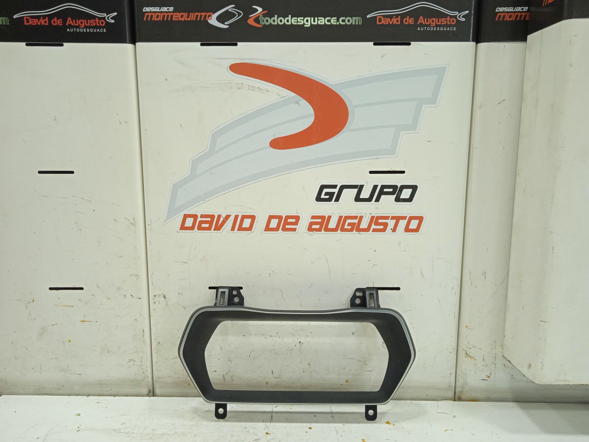 No identificado tesla model s basis