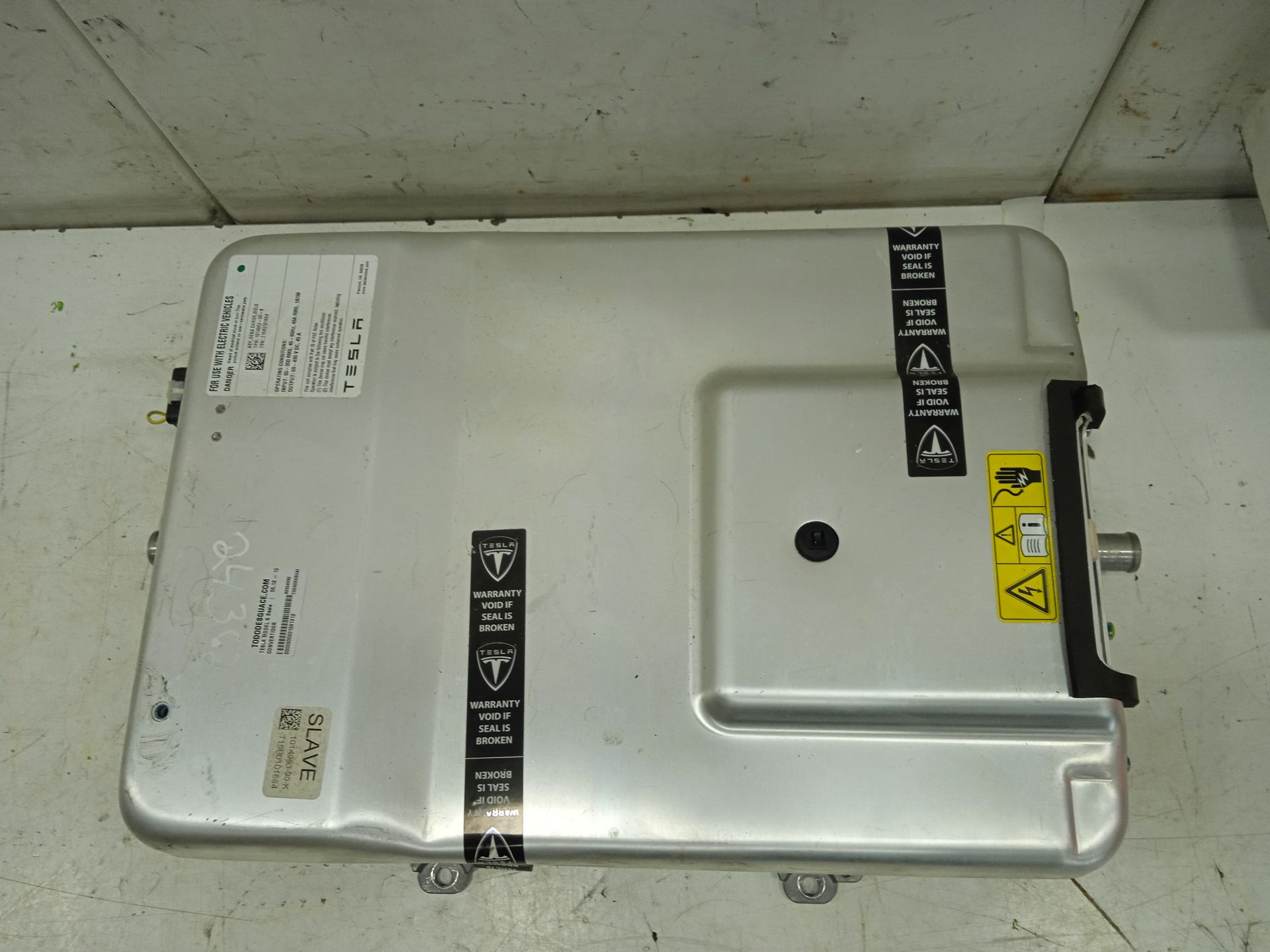 No identificado tesla model s basis