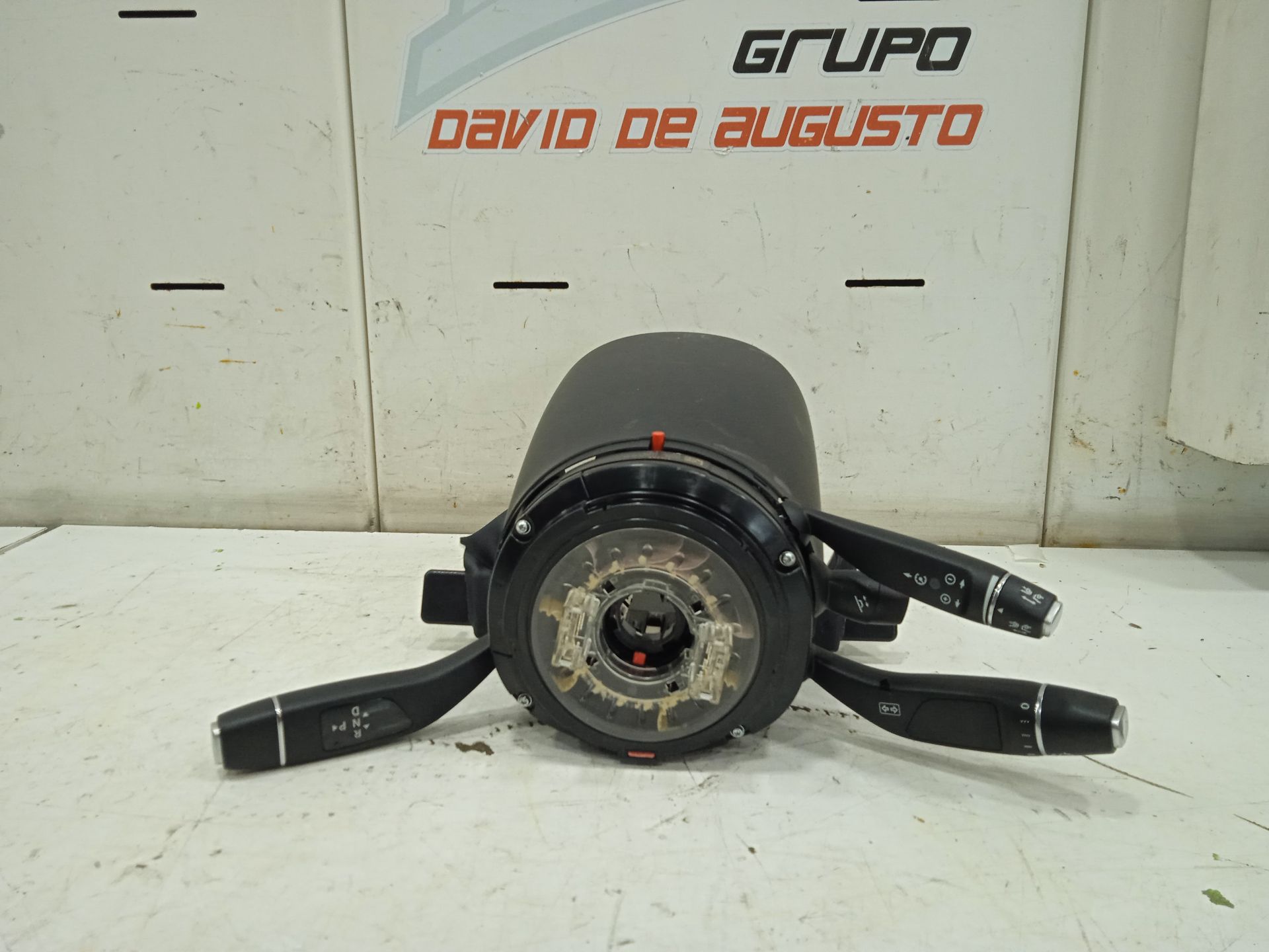 No identificado tesla model s basis