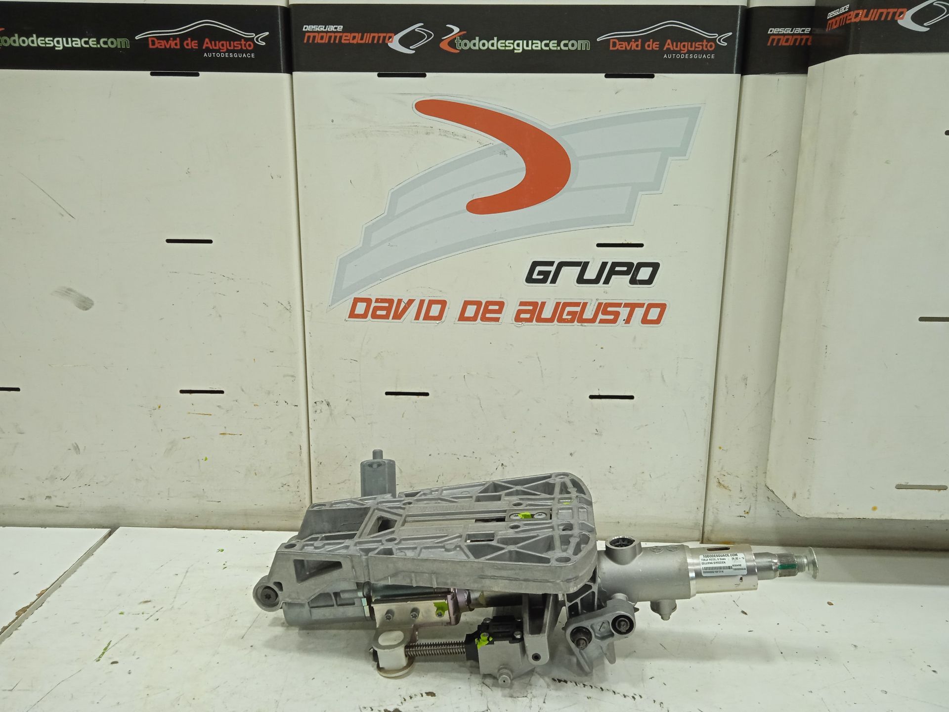 Columna direccion tesla model s basis