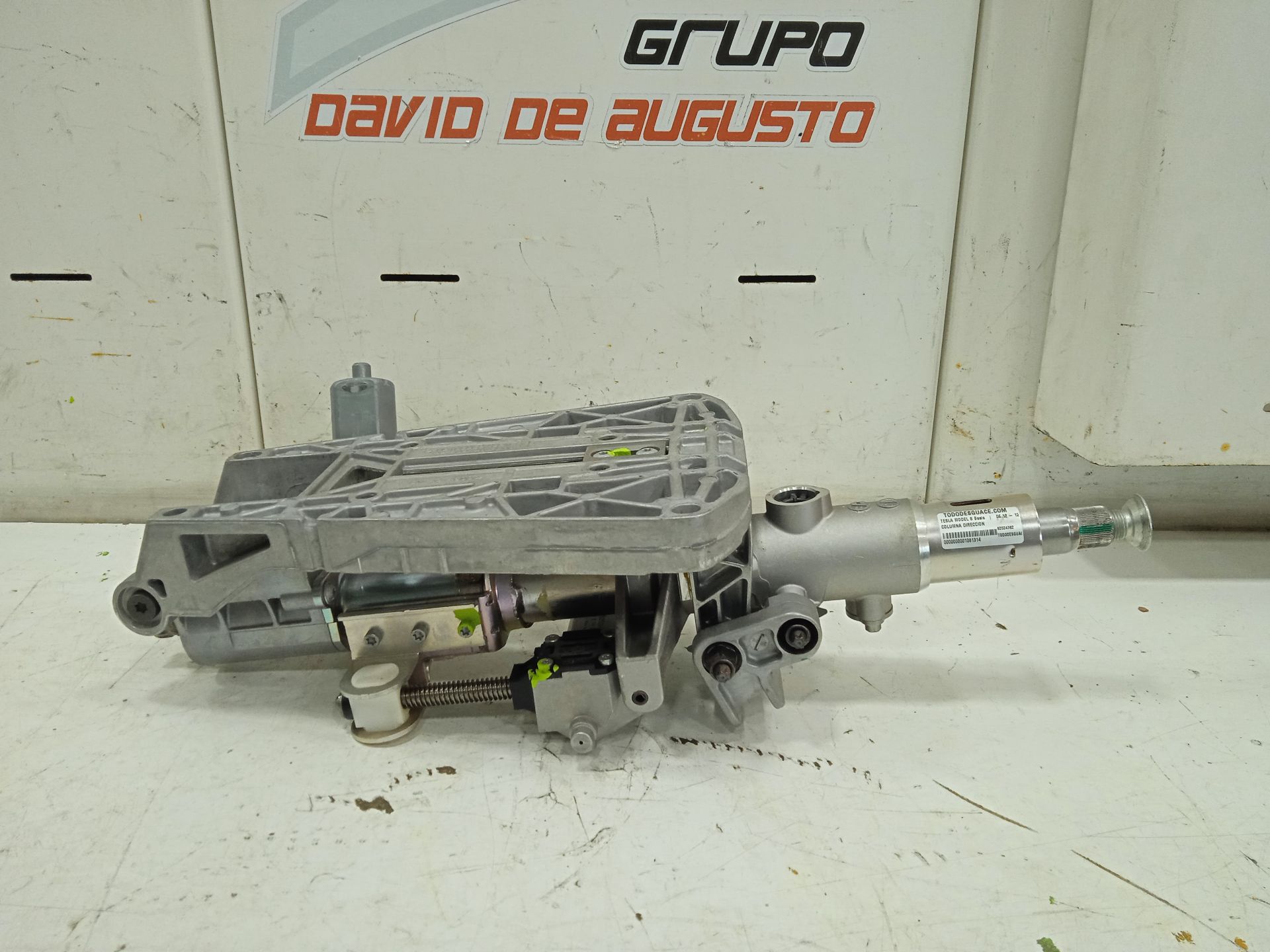 Columna direccion tesla model s basis