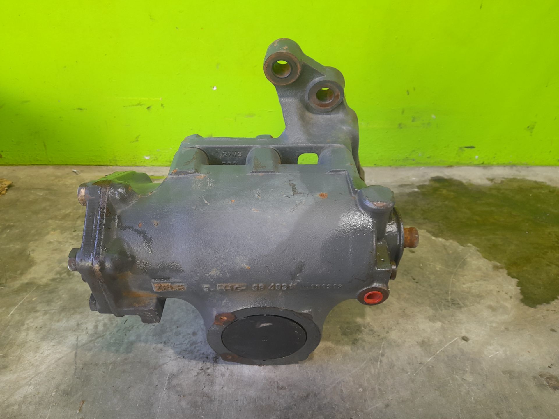 Caja direccion mercedes-benz actros 23 6-cil. 2-ejes bm 93024 (2003) 