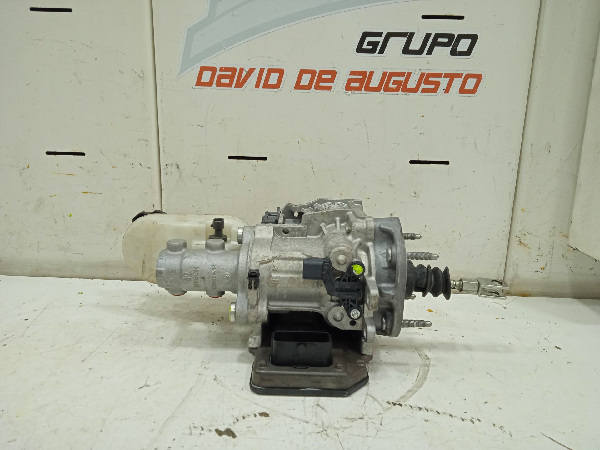 Bomba freno tesla model s basis