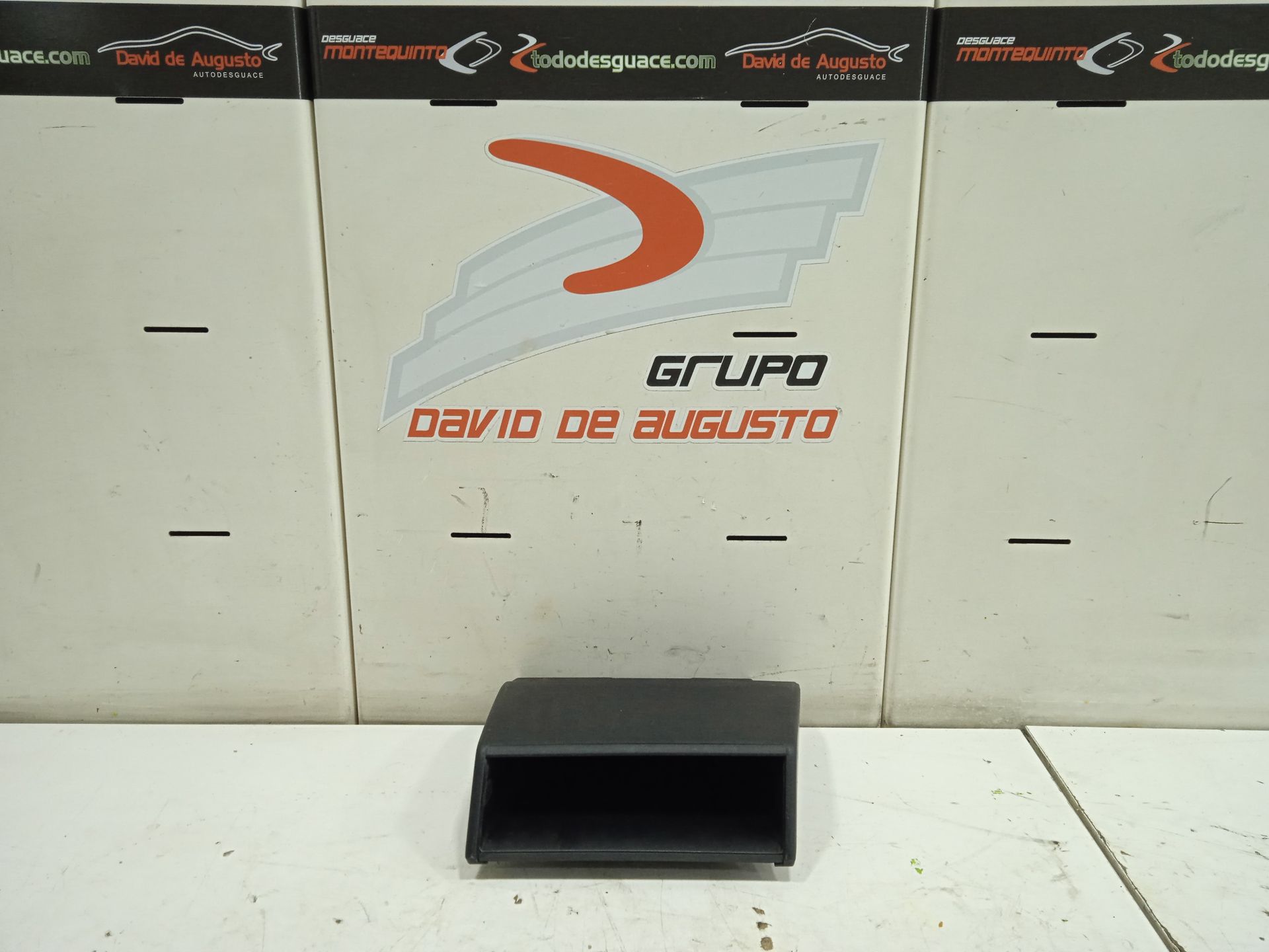 No identificado tesla model s basis