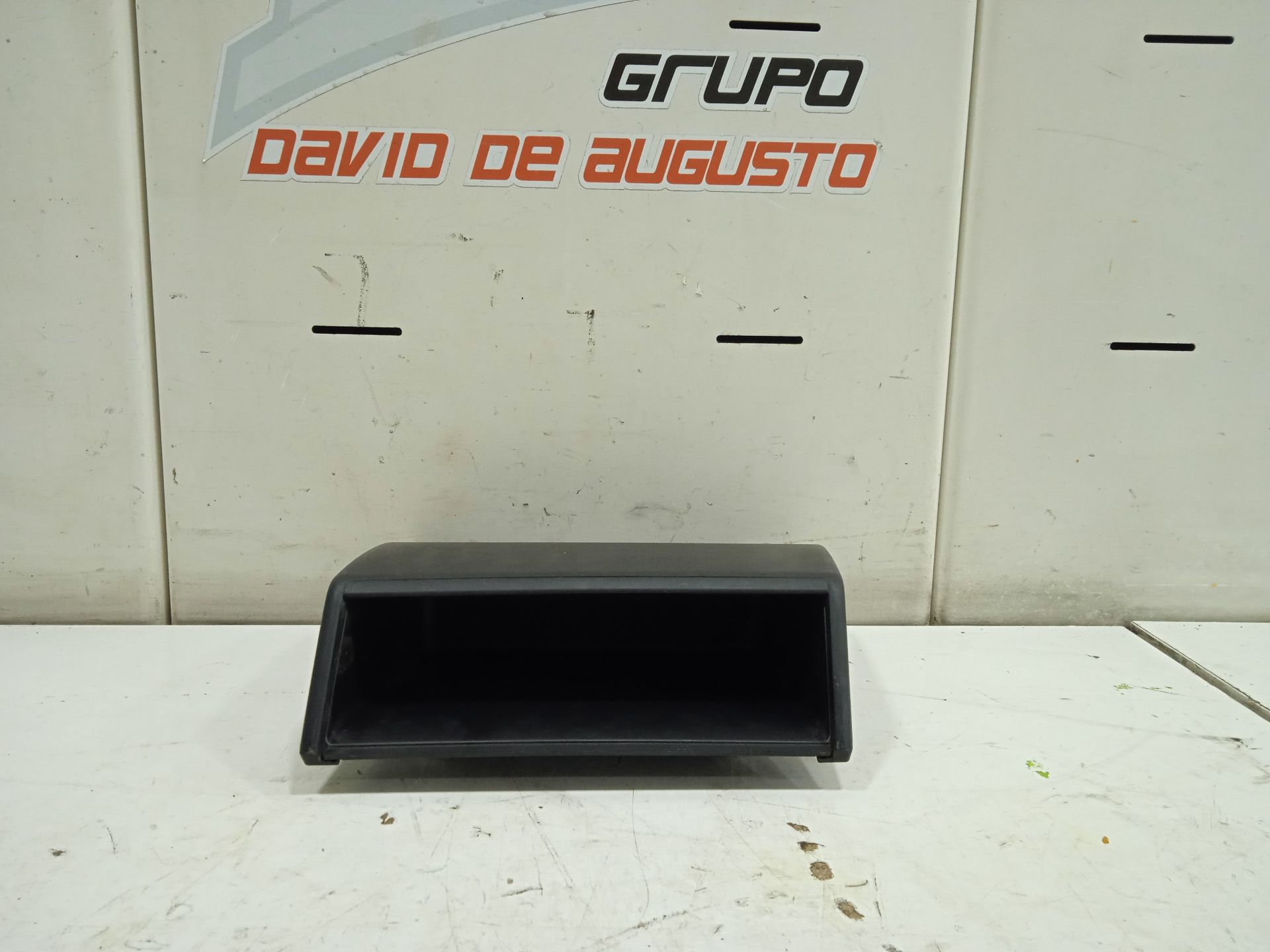 No identificado tesla model s basis