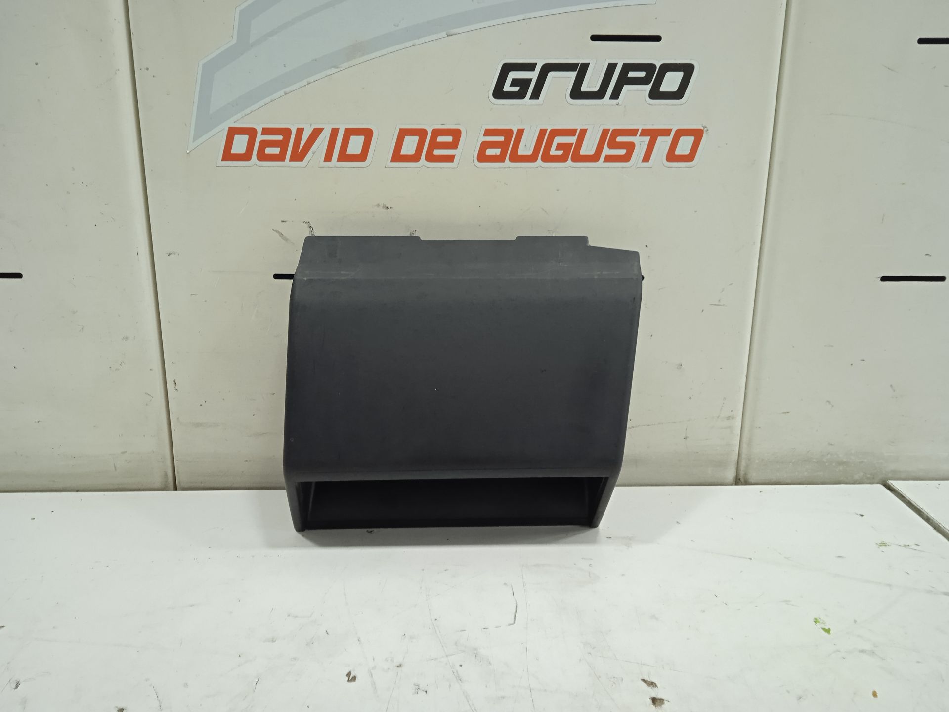 No identificado tesla model s basis