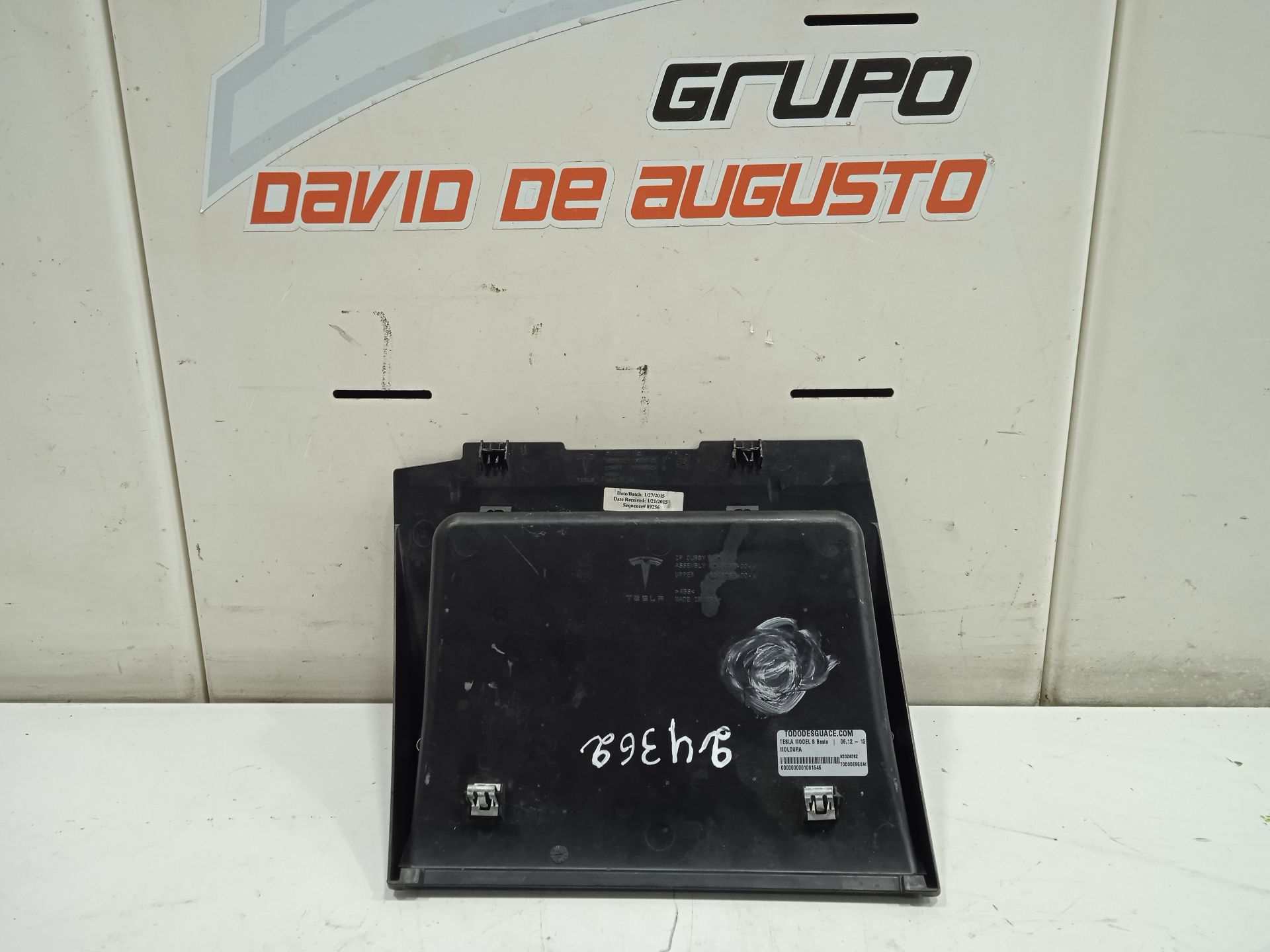 No identificado tesla model s basis